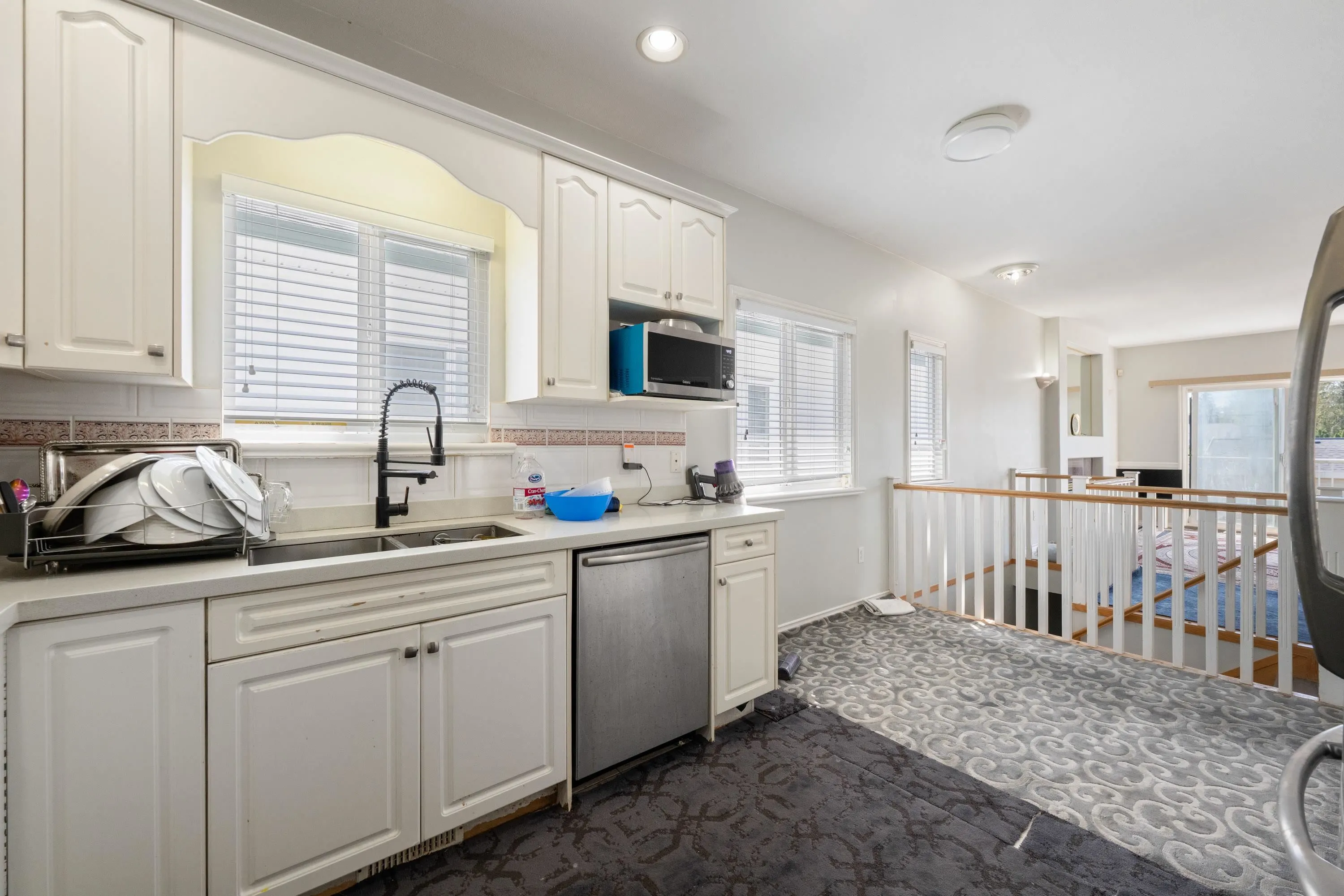 3073 Coast Meridian Road