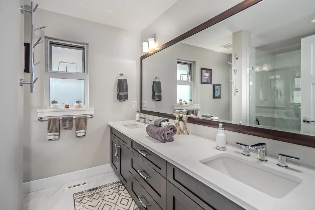 15868 Mountain View Drive