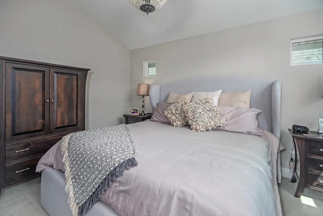 15868 Mountain View Drive