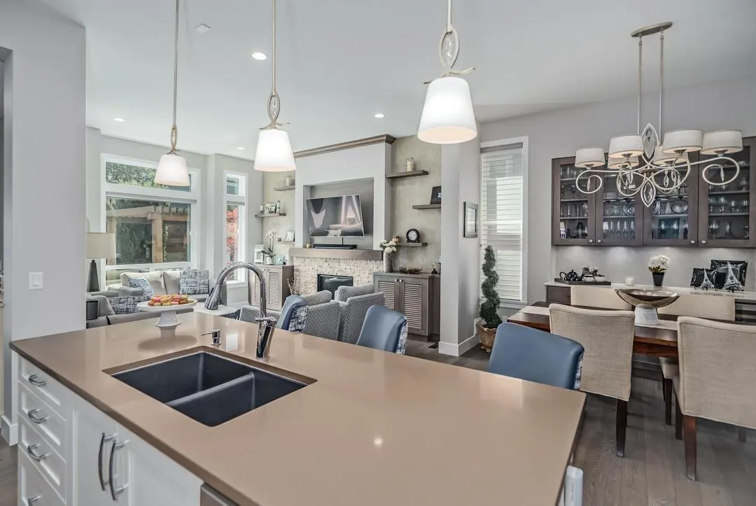 15868 Mountain View Drive
