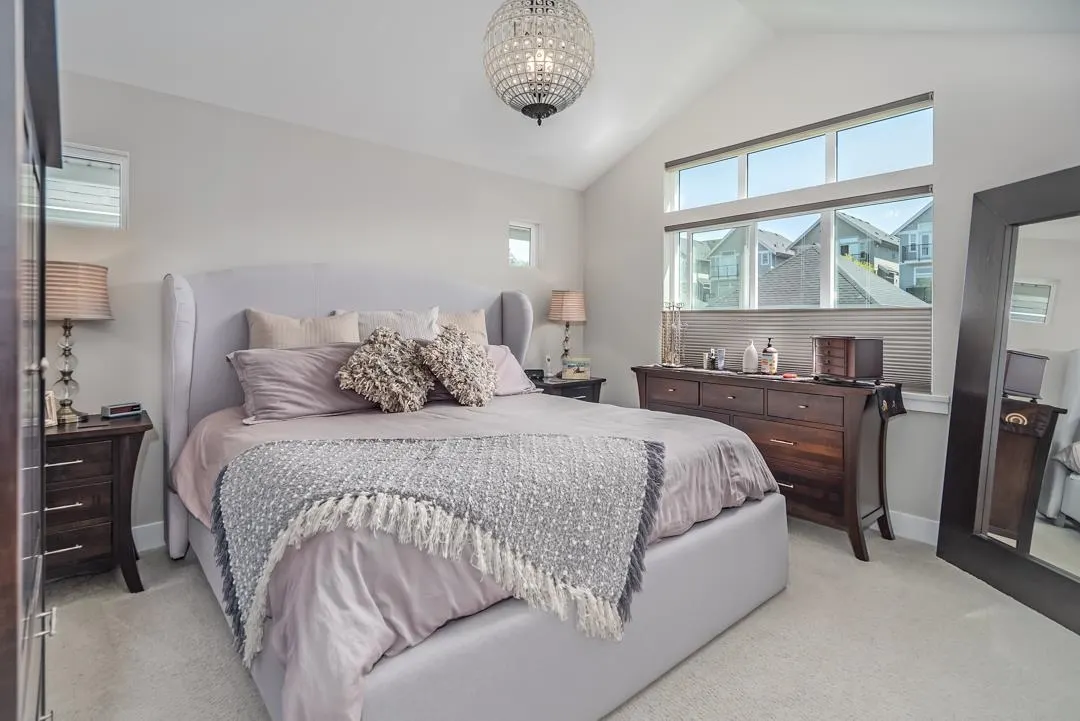 15868 Mountain View Drive
