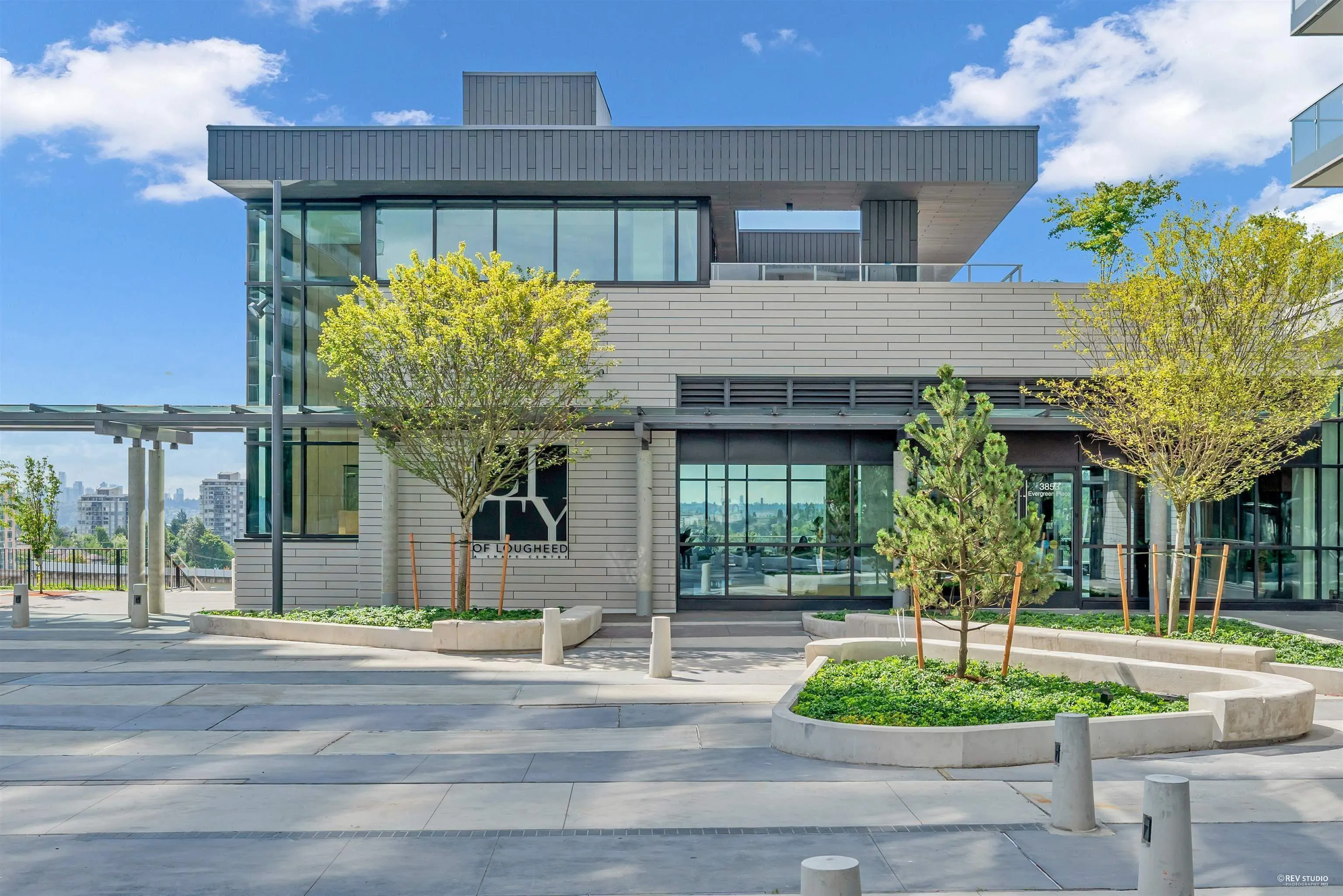 2304 3809 Evergreen Place