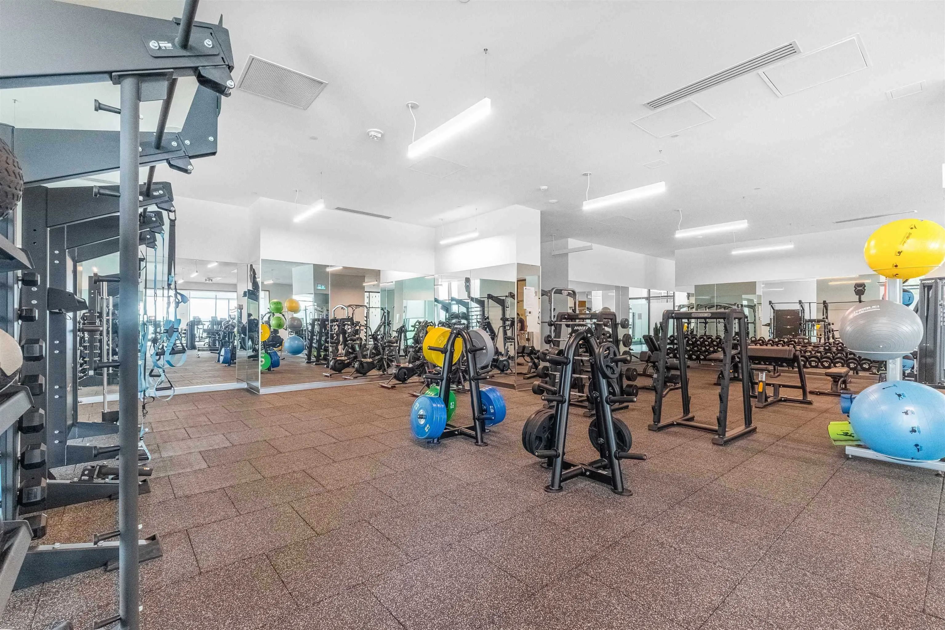 2304 3809 Evergreen Place