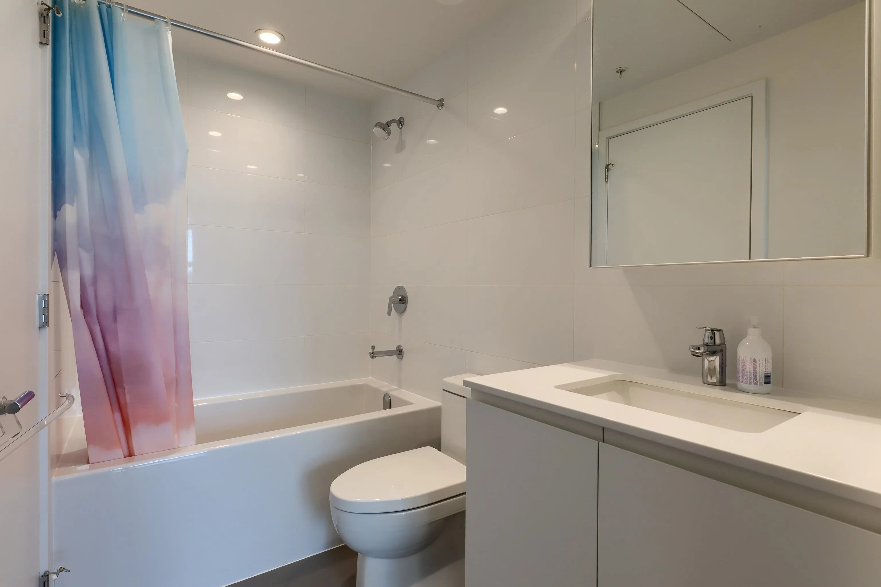 2304 3809 Evergreen Place