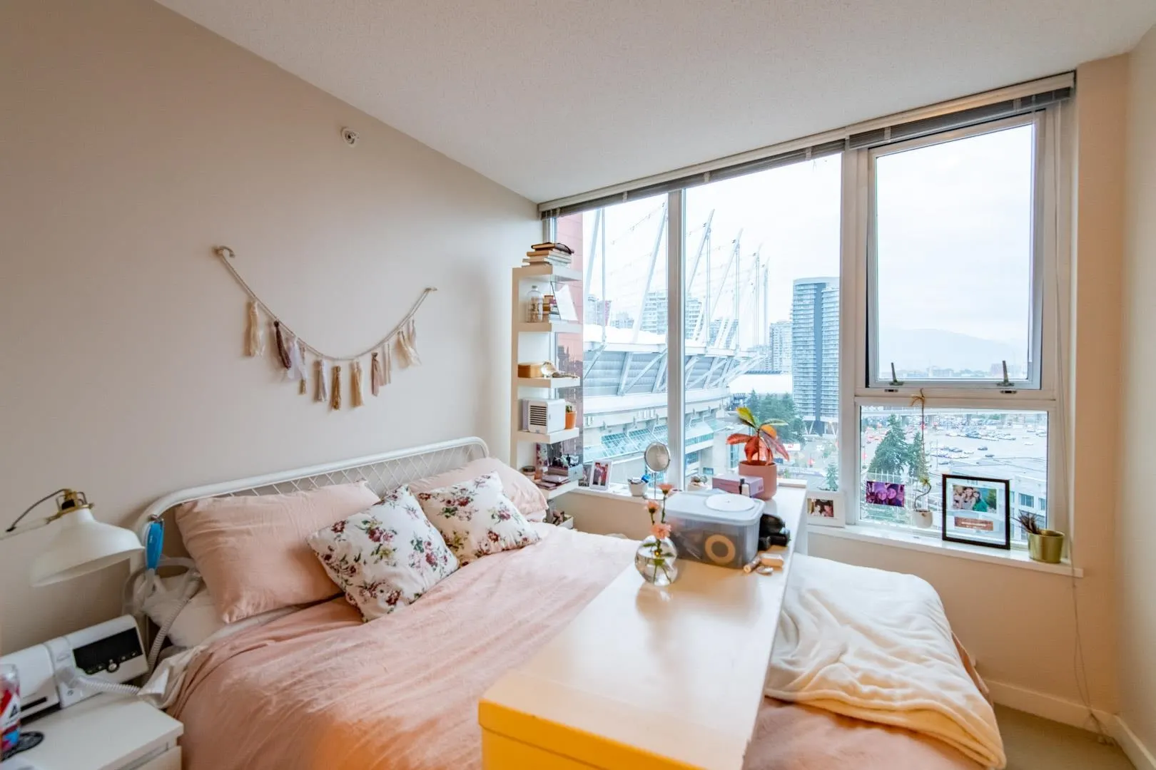 1901 33 Smithe Street