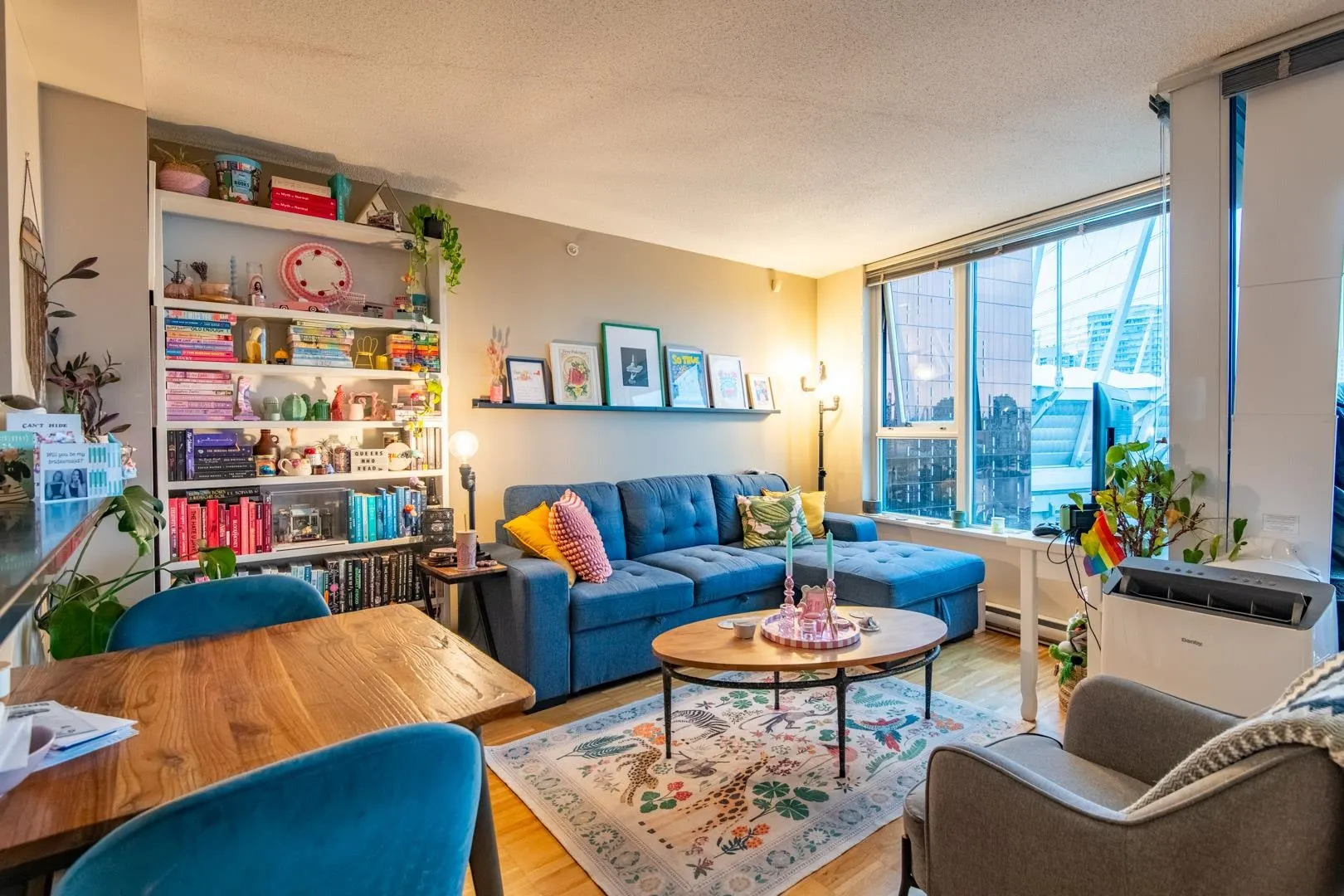 1901 33 Smithe Street