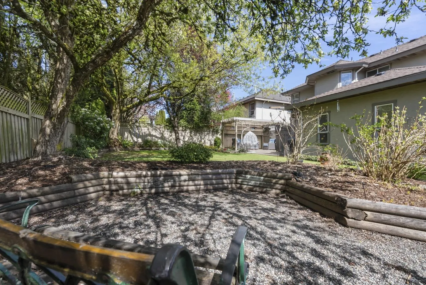7911 164 Street