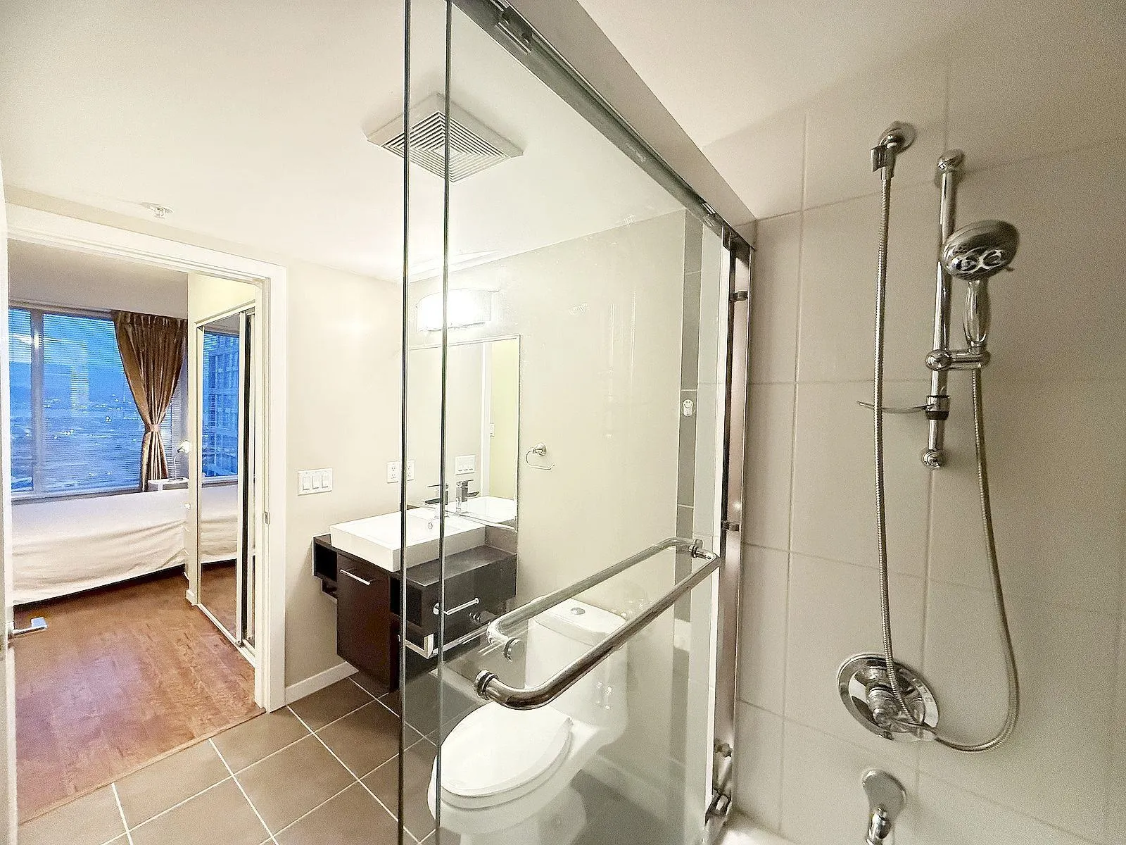 3103 188 Keefer Place