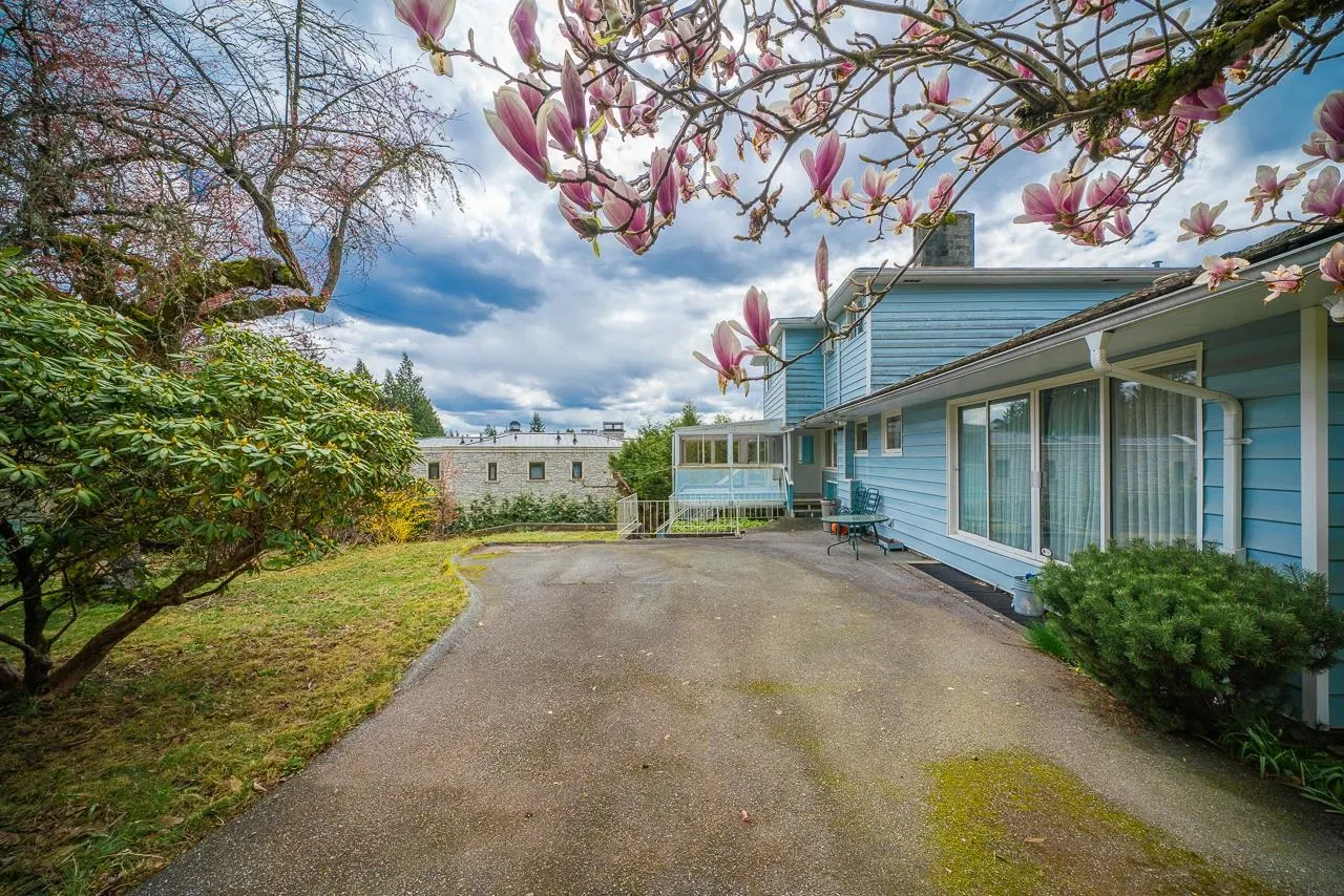 650 Southborough Drive