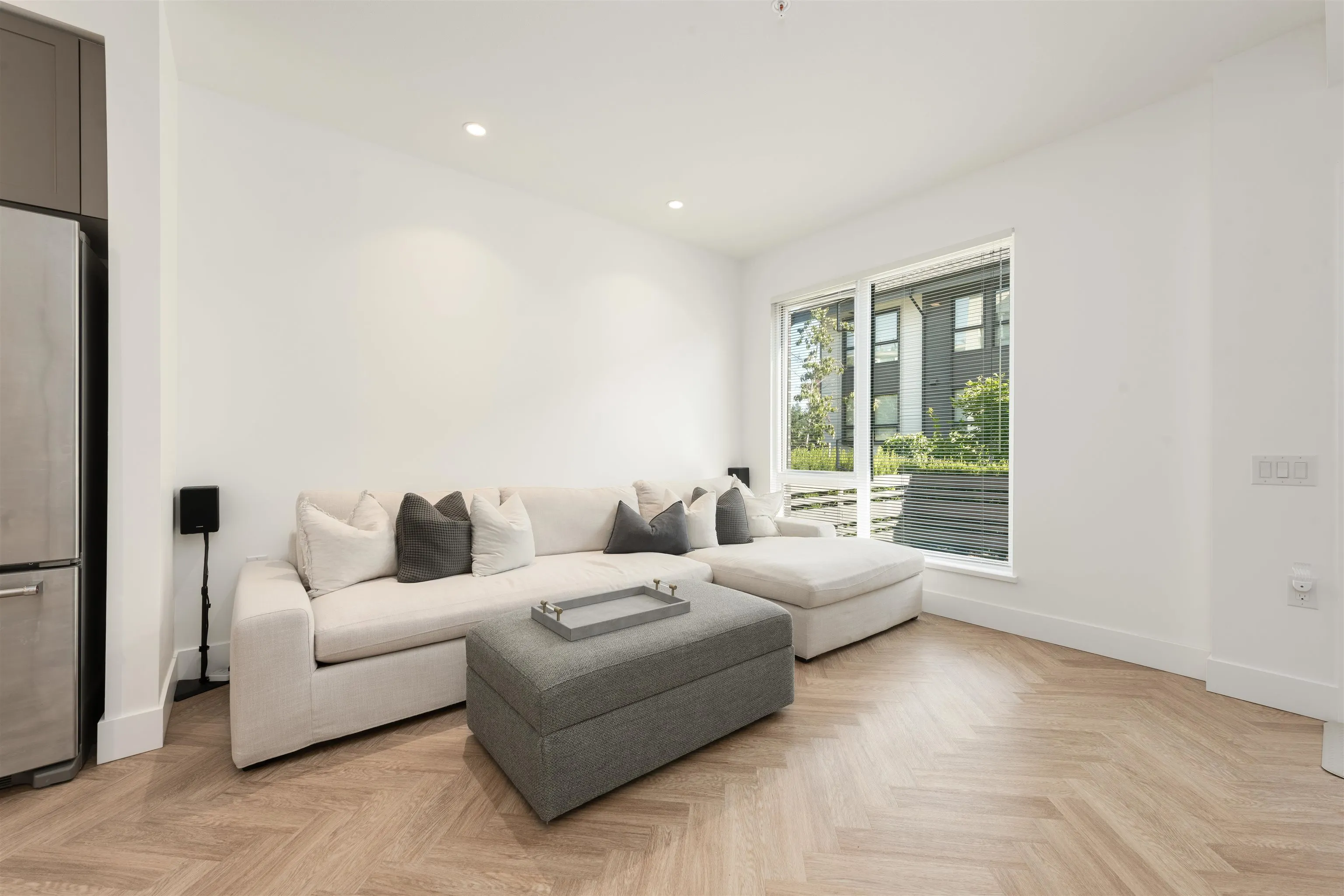 3 9278 Slopes Mews