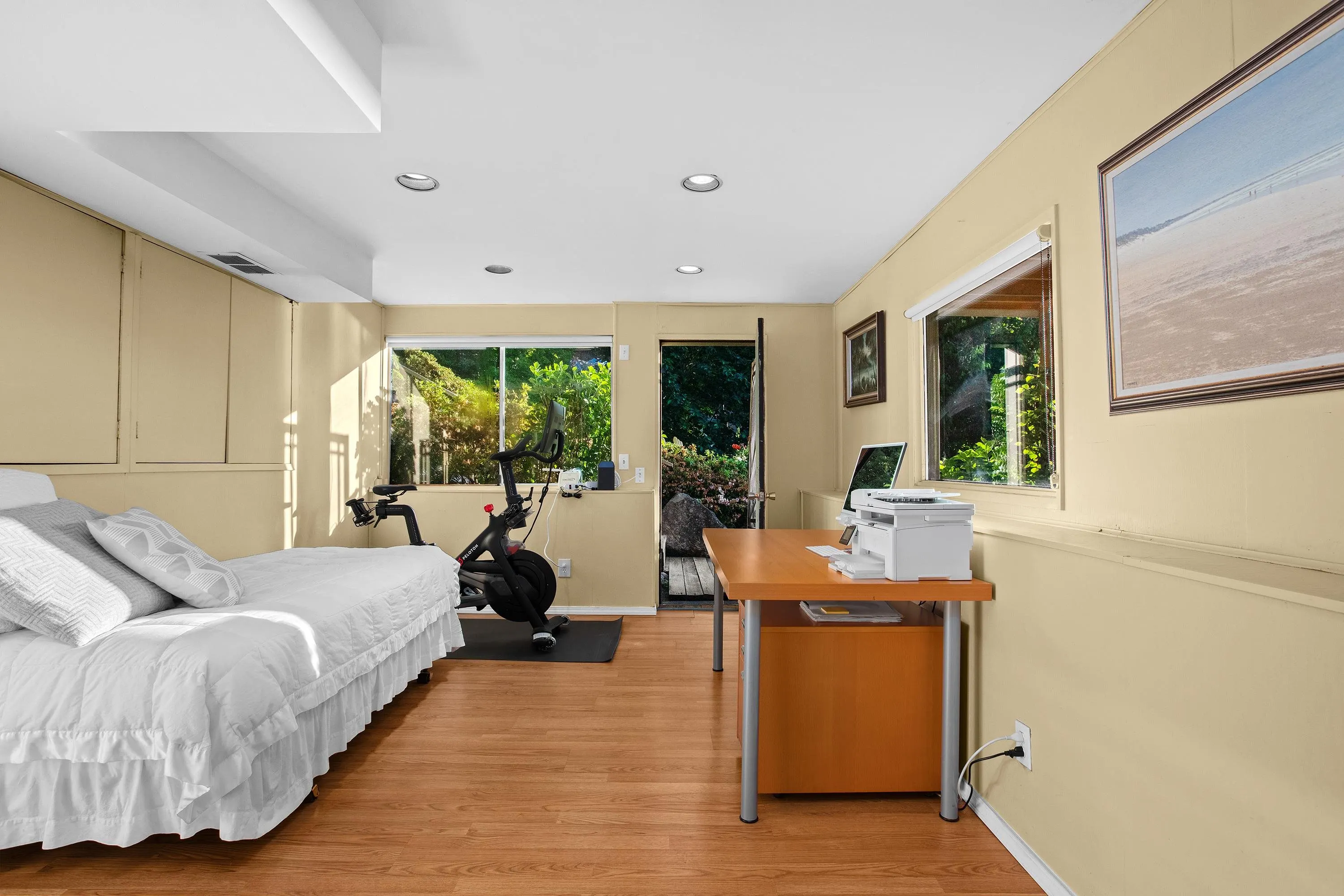 8665 Lawrence Way