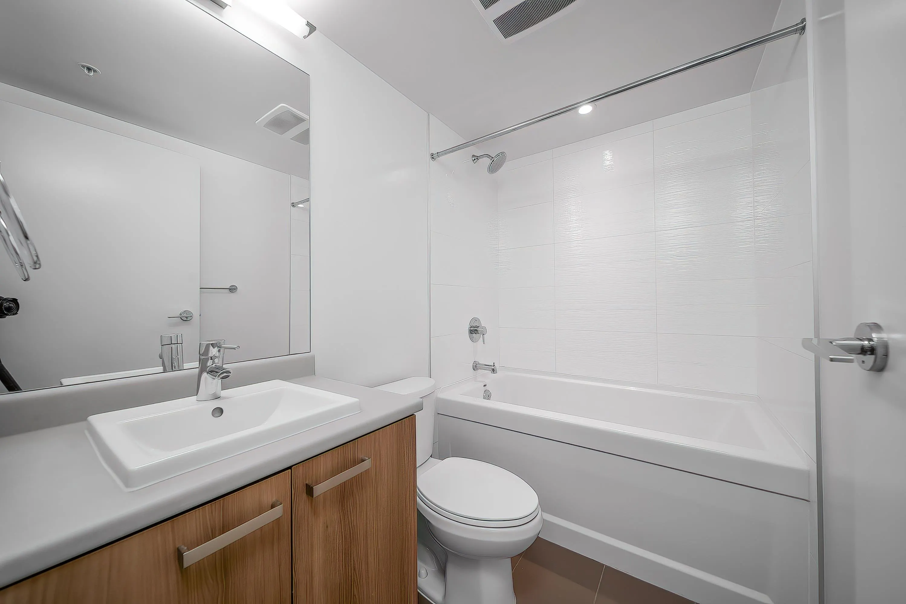 2309 13325 102a Avenue