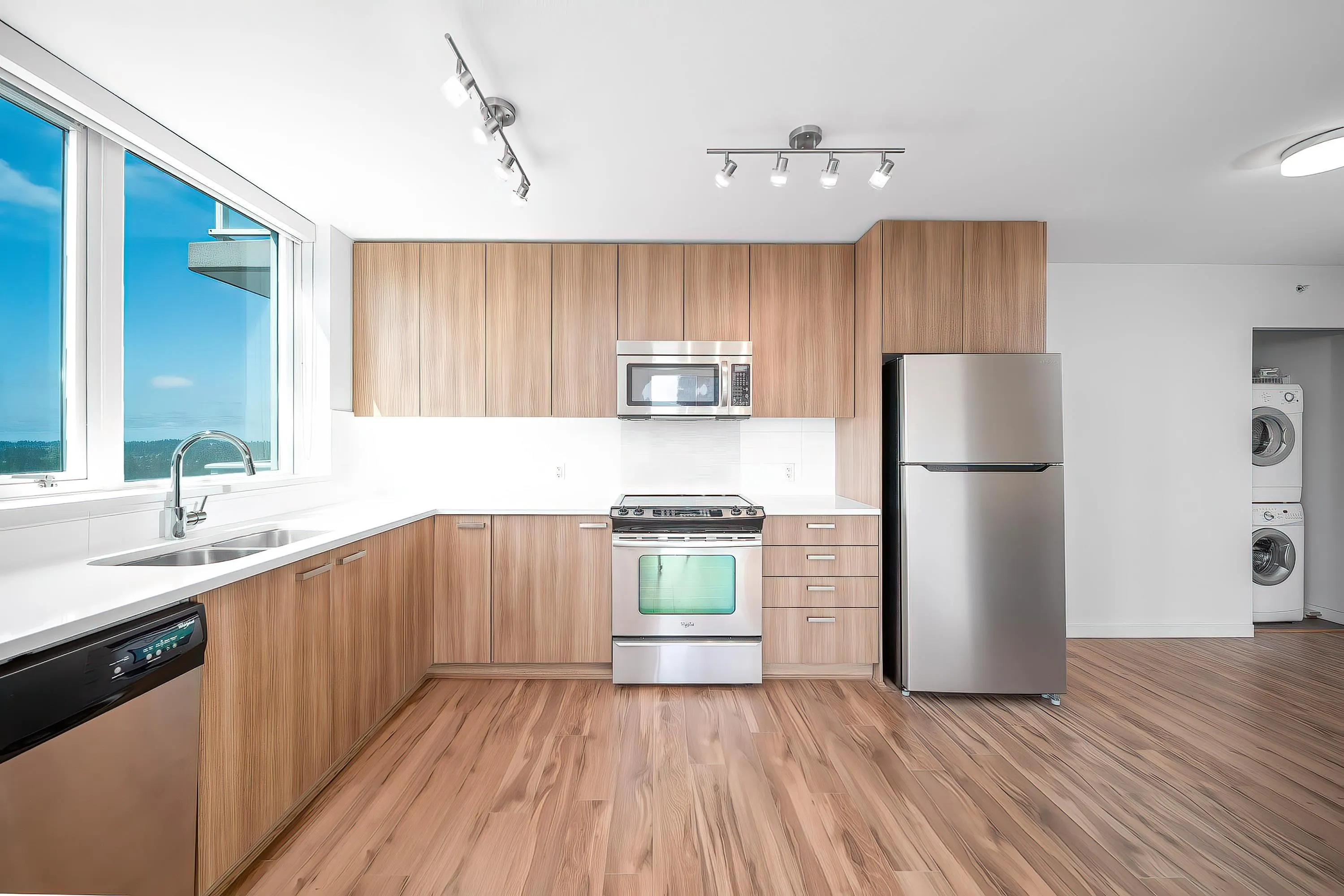 2309 13325 102a Avenue