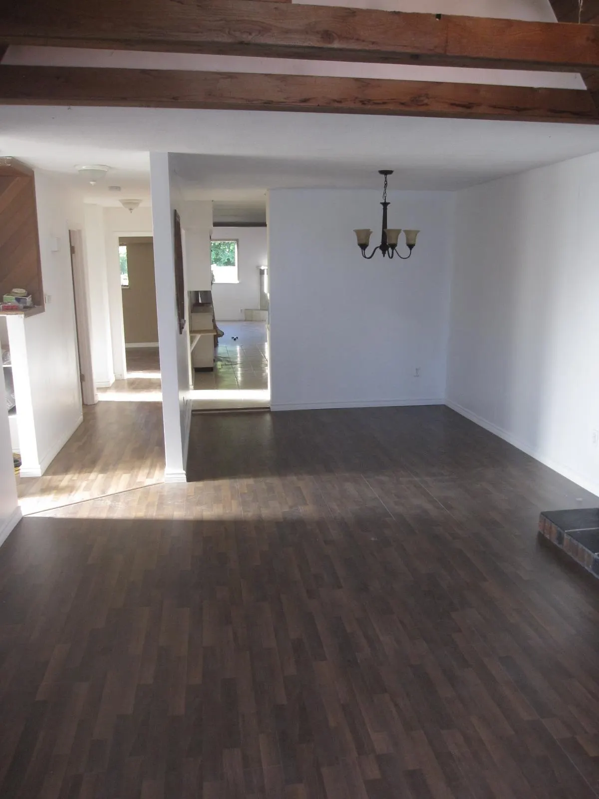 UPPER 2165 Prairie Avenue