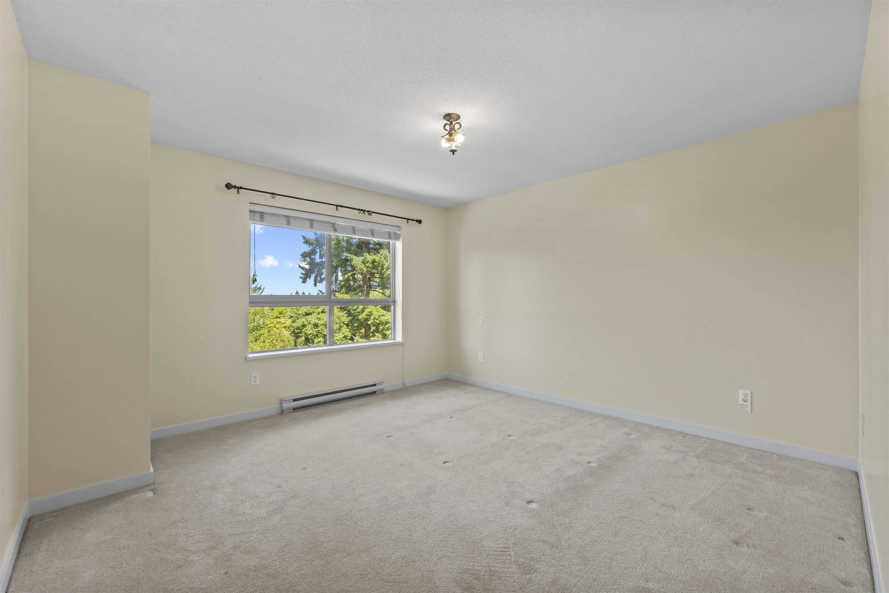 74 2738 158 Street