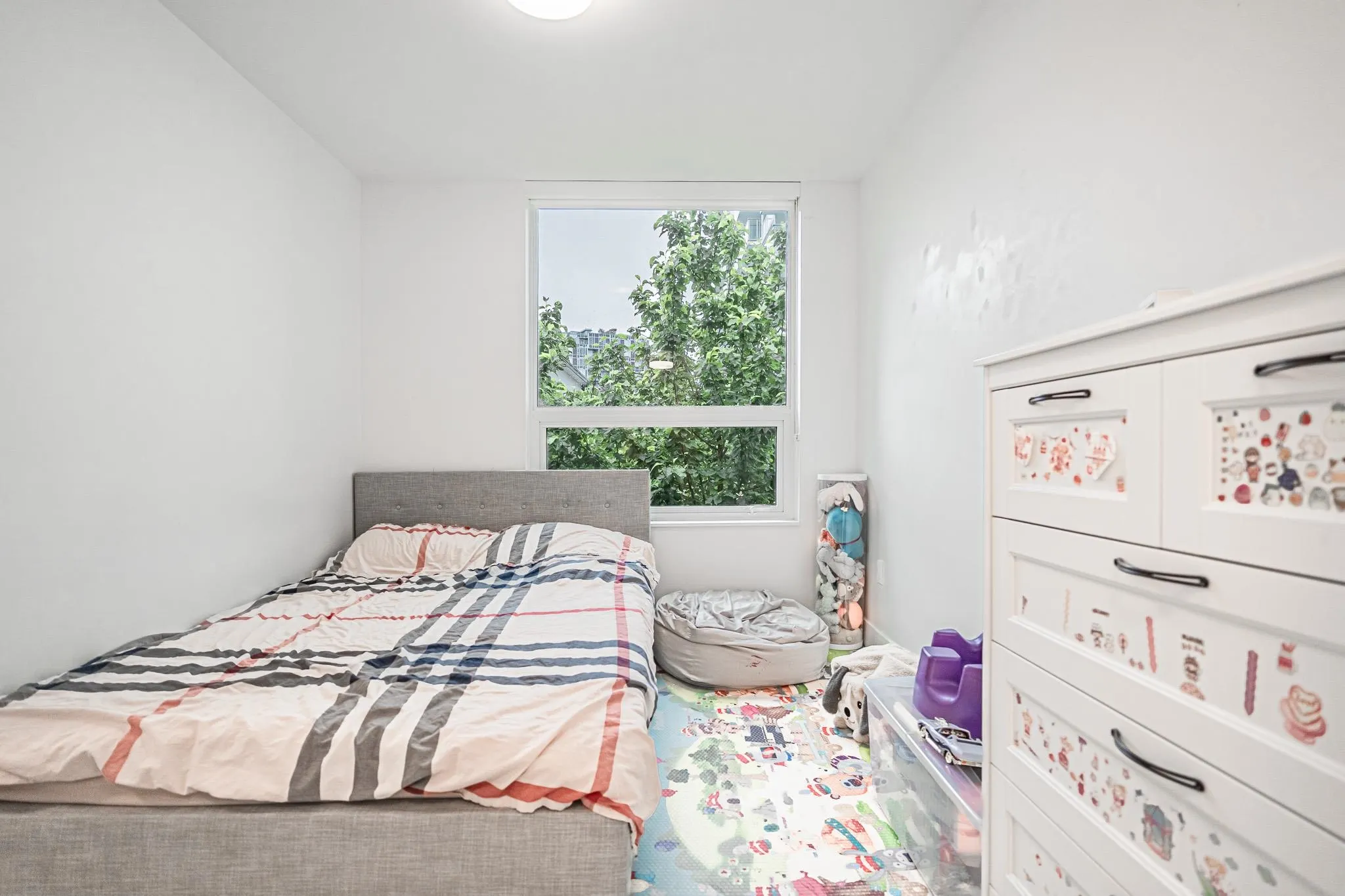 516 5508 Hollybridge Way