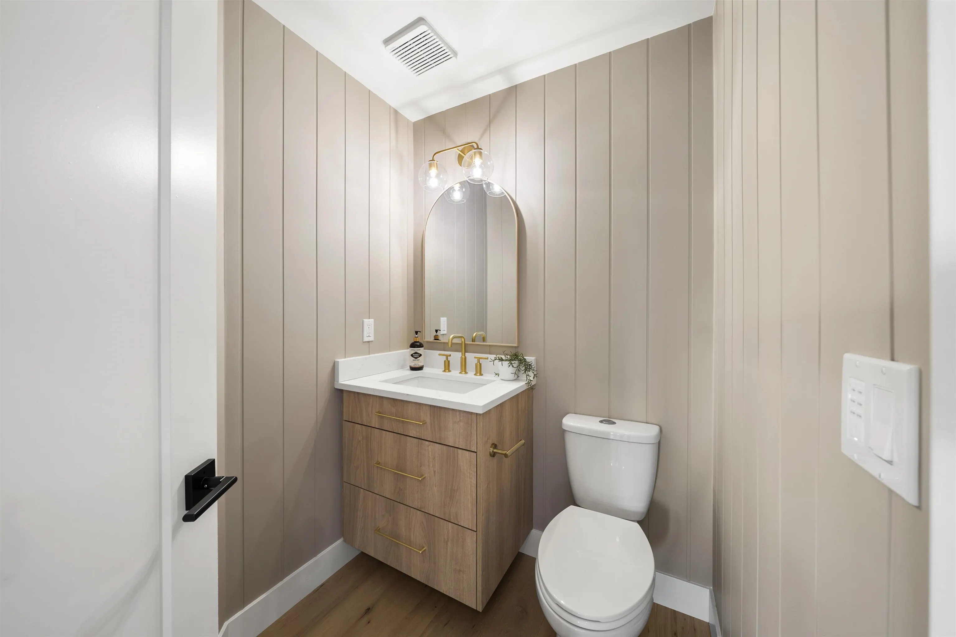 1 Cedarwood Court