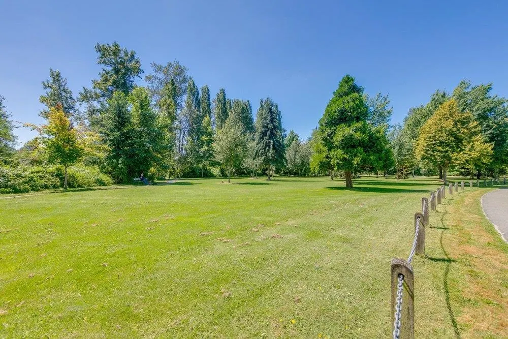 5253 Brigantine Road