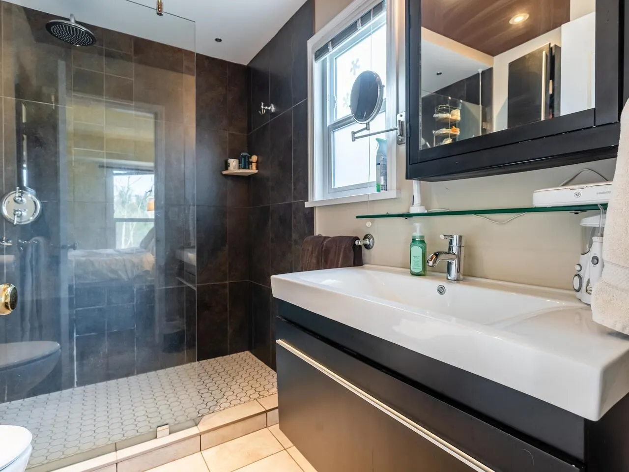 2815 Westside Place