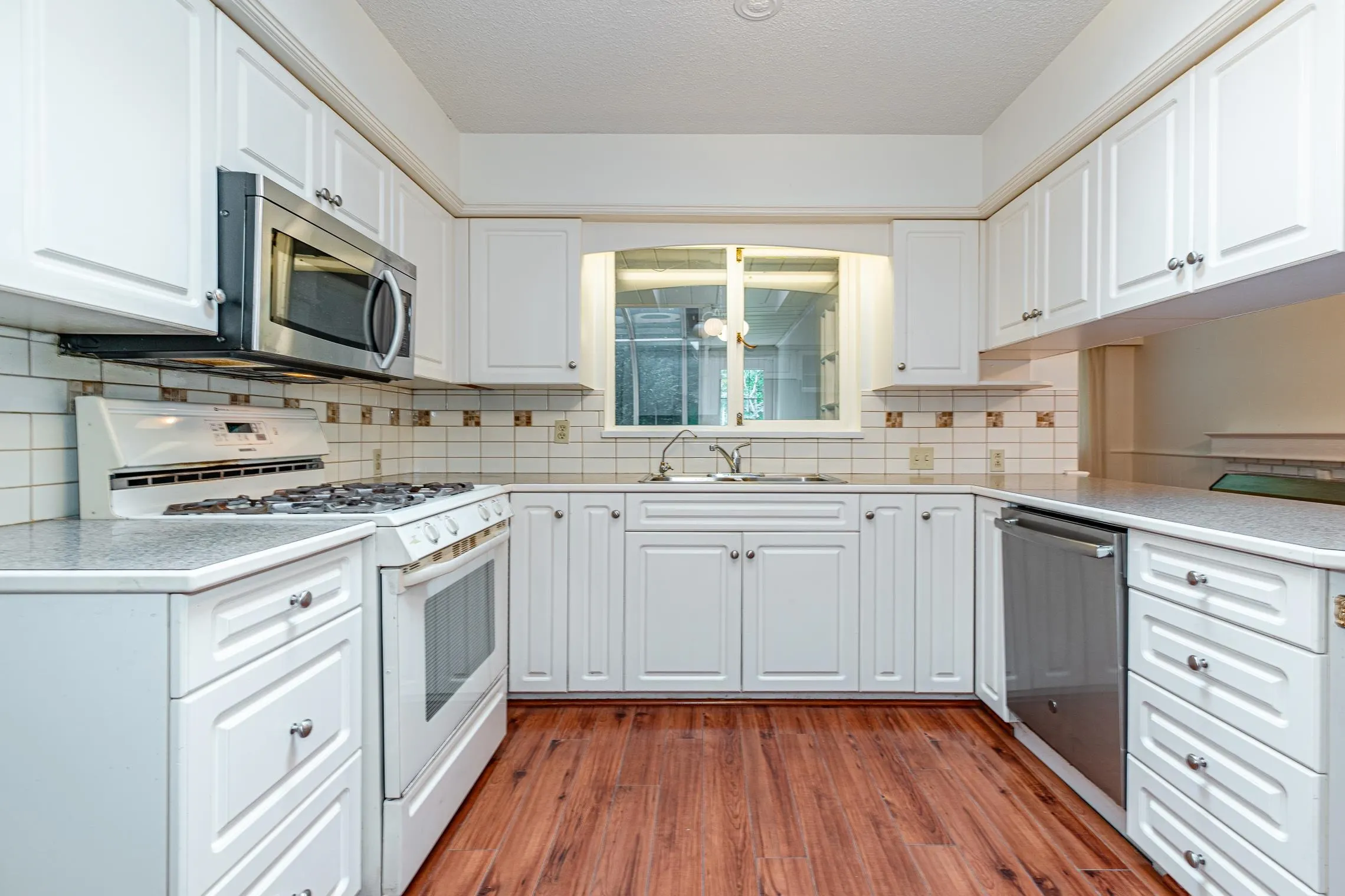 5725 Cranley Drive