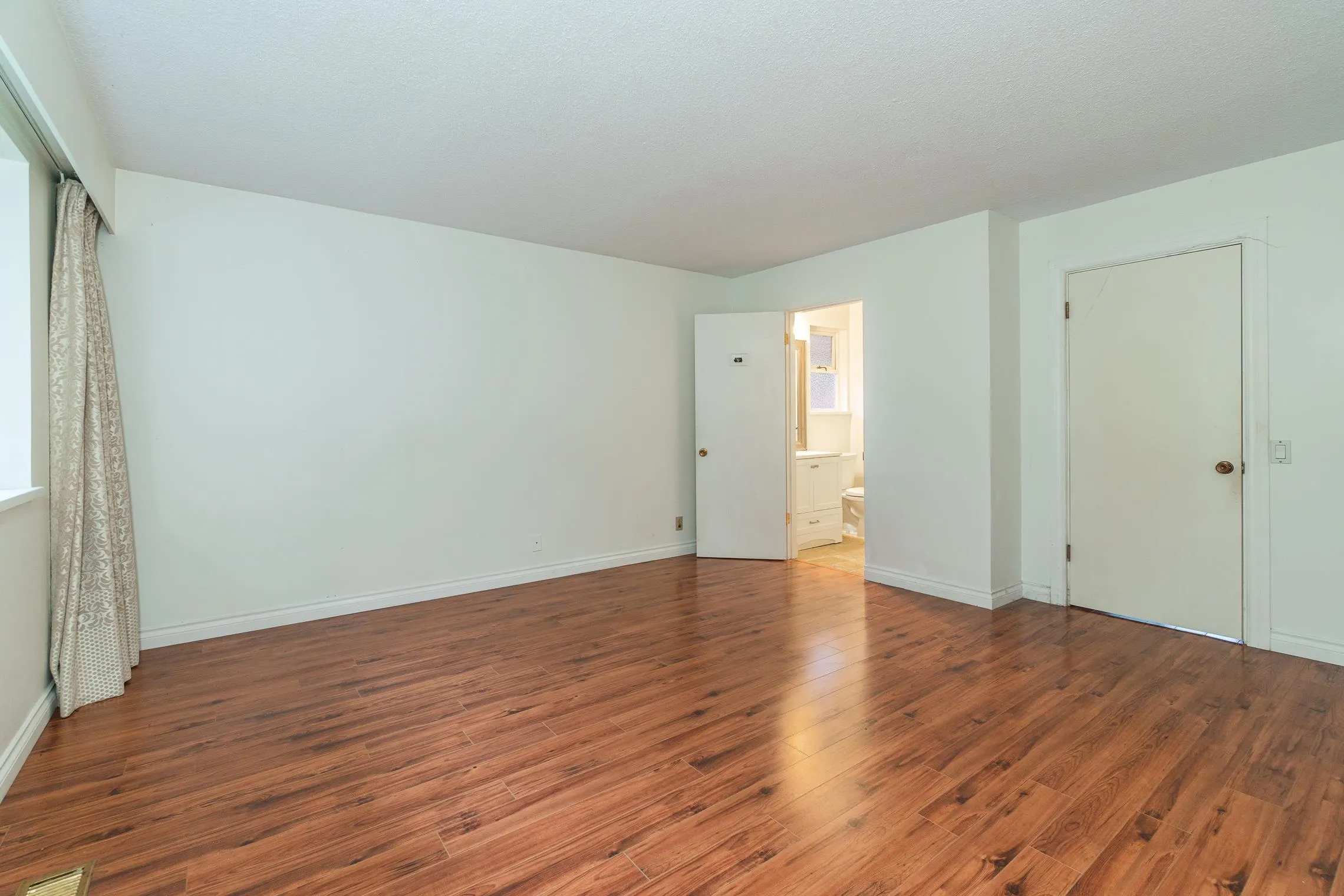 5725 Cranley Drive