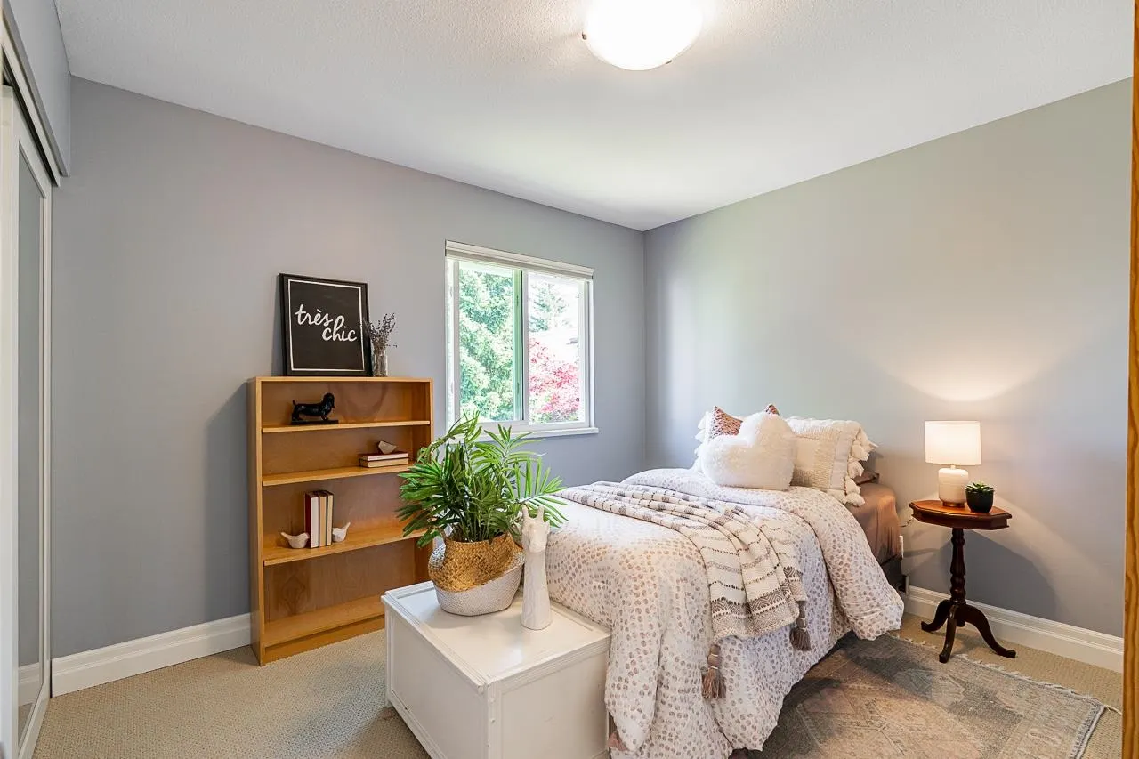 1304 Glenayre Drive