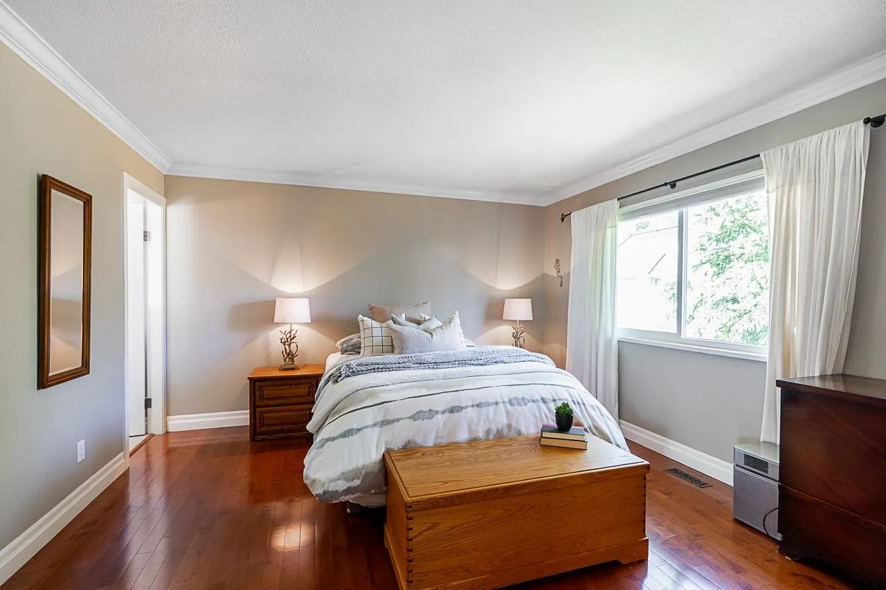 1304 Glenayre Drive