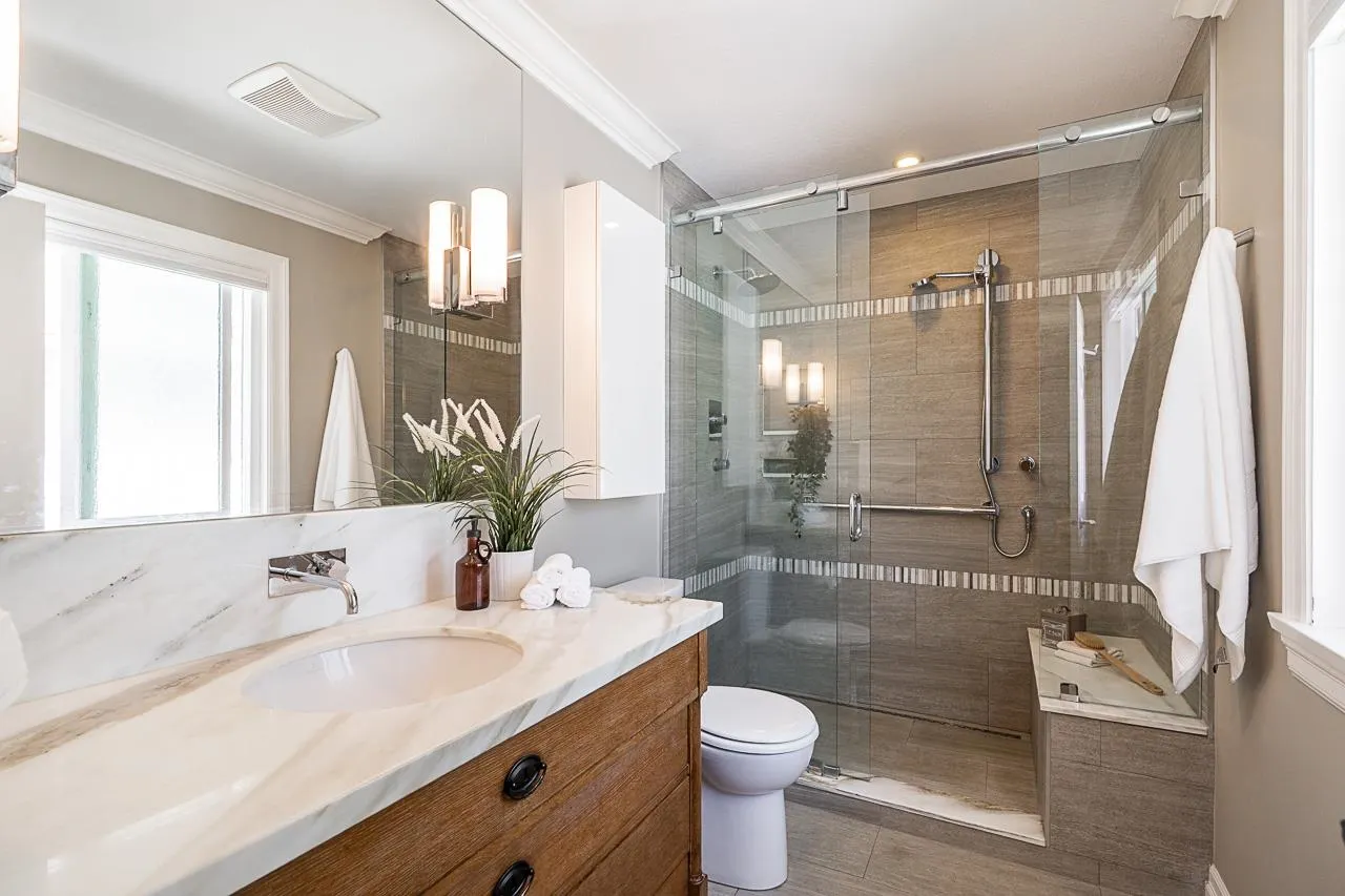 1304 Glenayre Drive