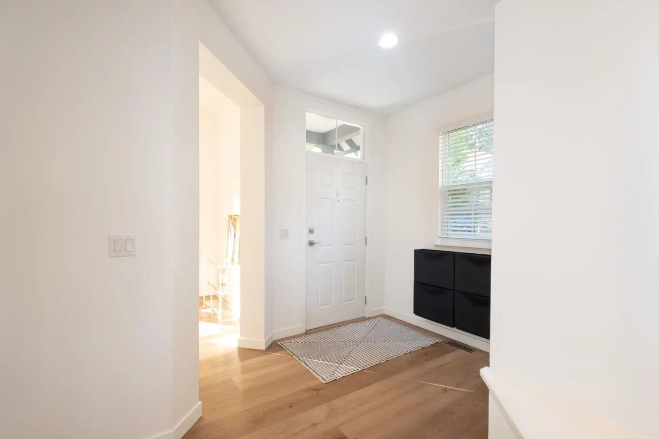 28 Alder Drive
