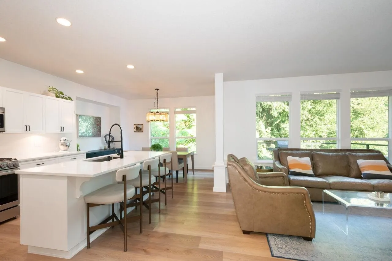 28 Alder Drive