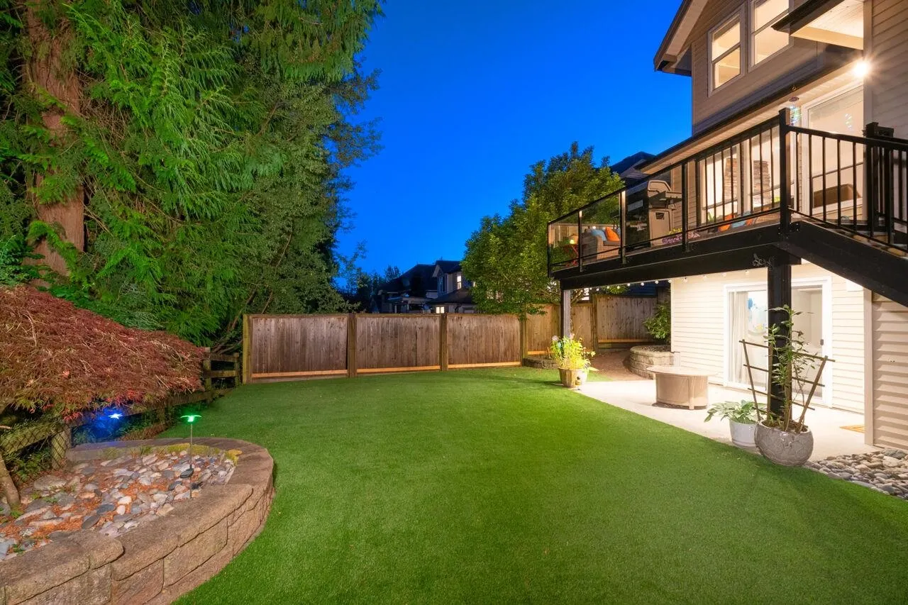 28 Alder Drive