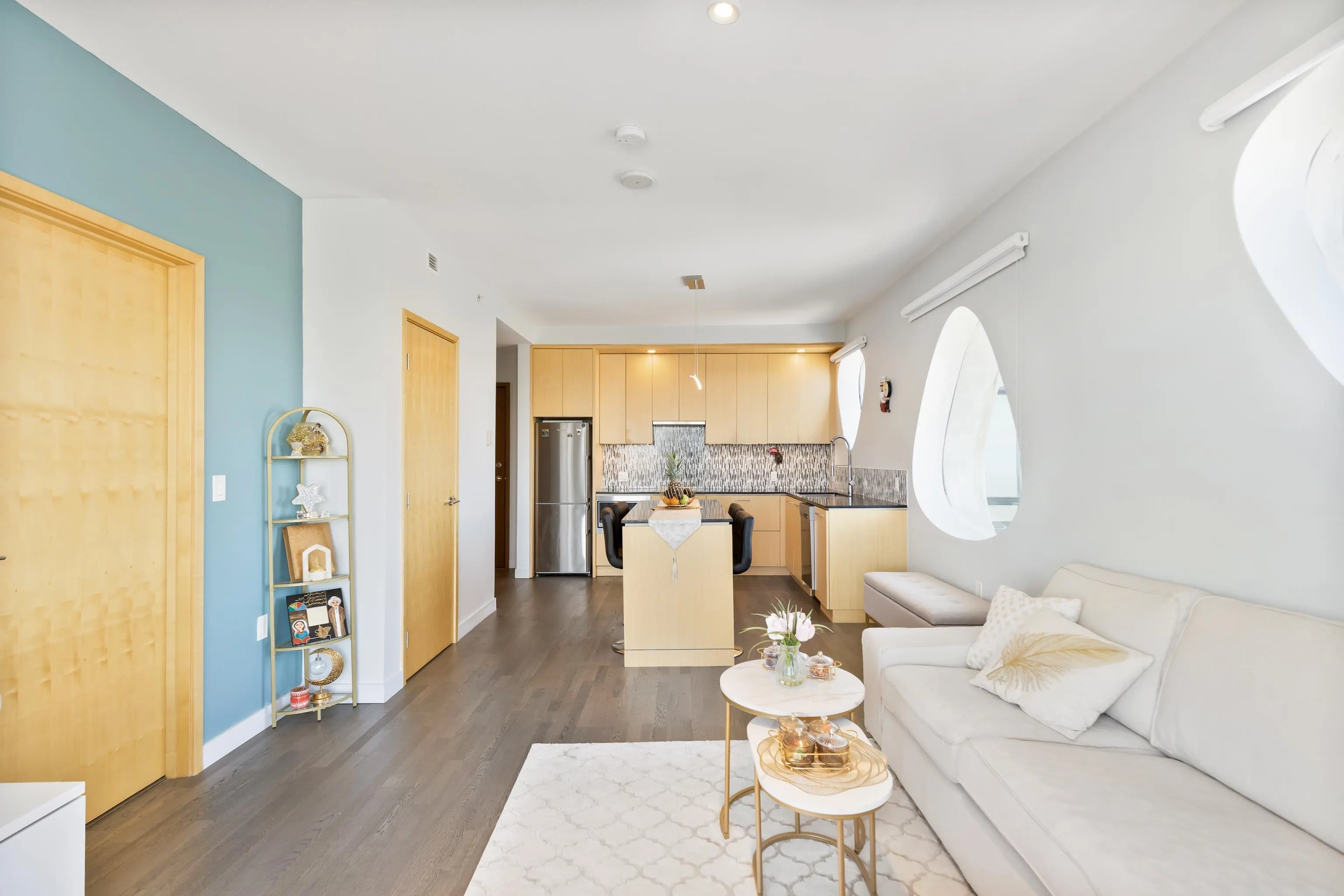 3701 13495 Central Avenue