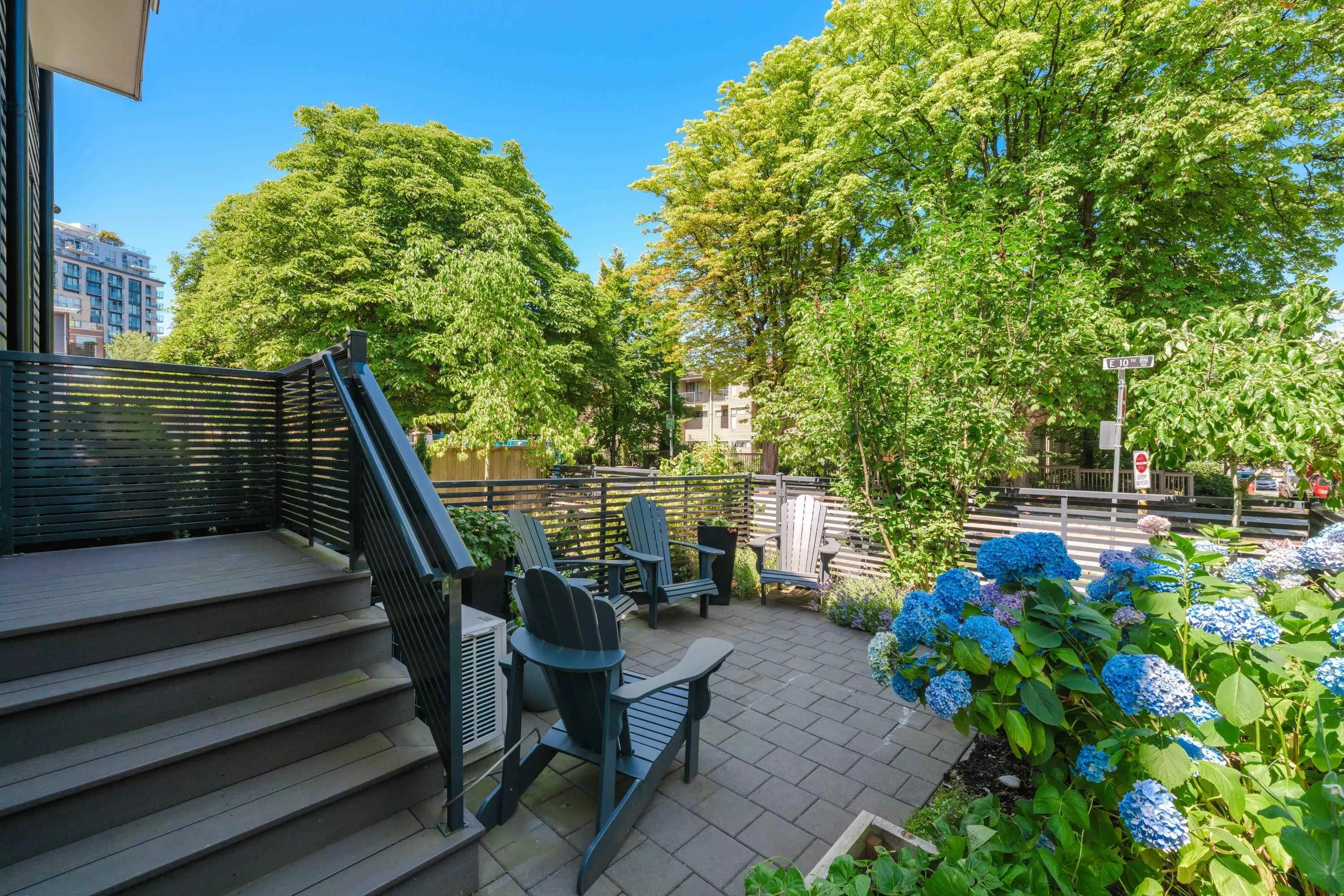 2625 Guelph Street