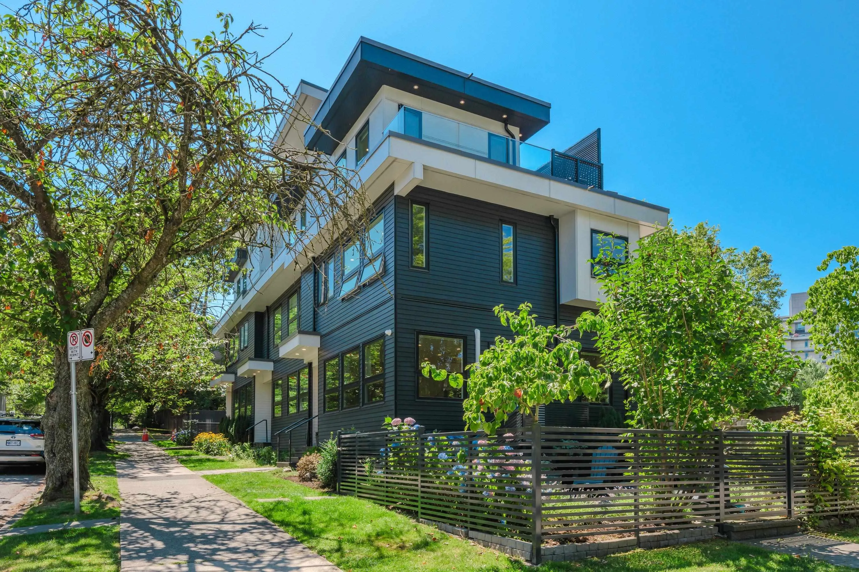 2625 Guelph Street