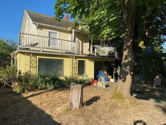 2320 Boeing Avenue