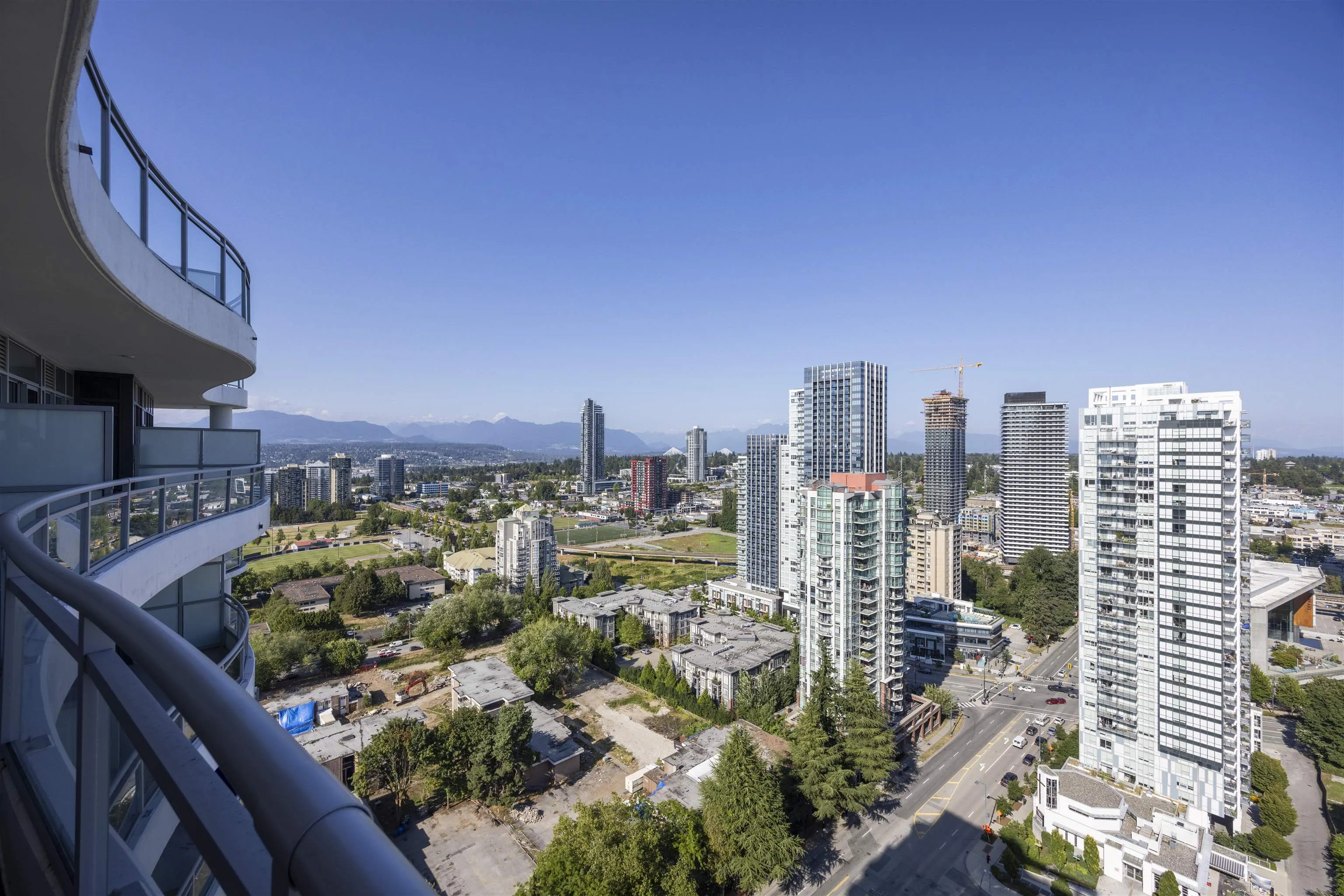 2605 13318 104 Avenue