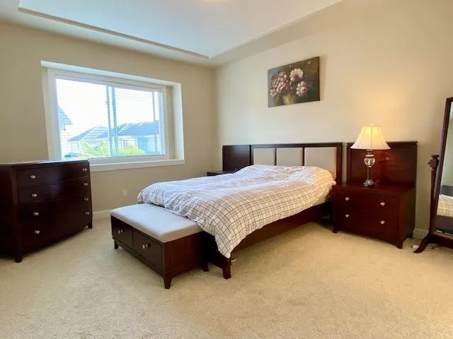 60XX Dunsmuir Crescent