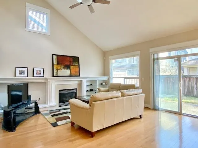60XX Dunsmuir Crescent