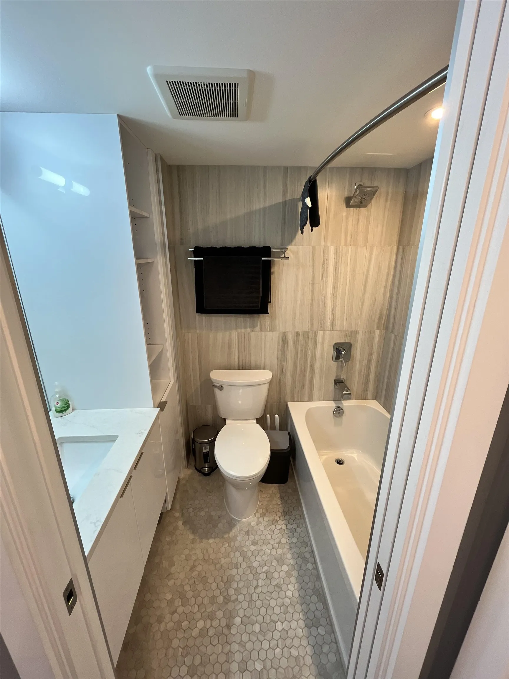 905 1250 Burnaby Street