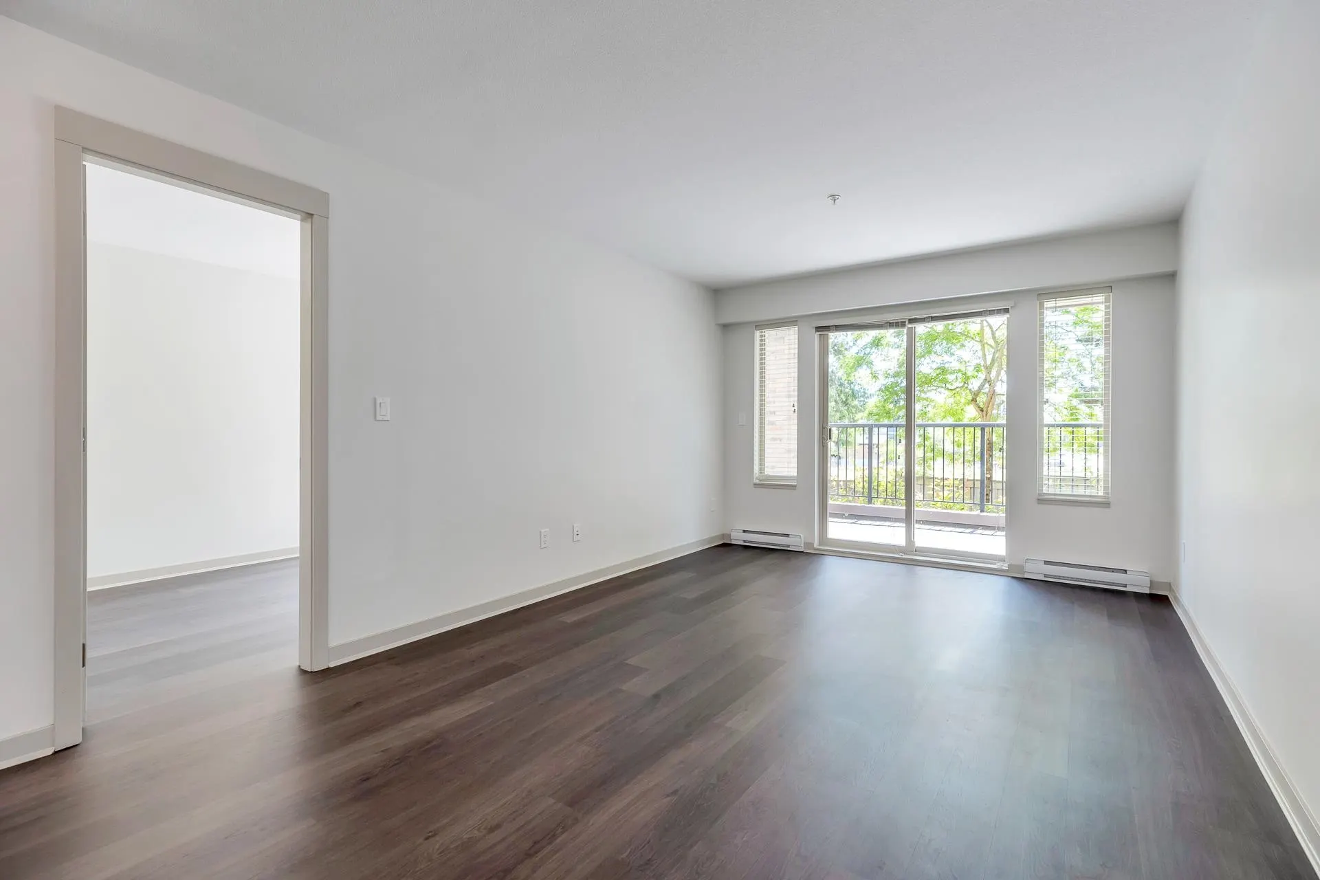 212 8695 160 Street
