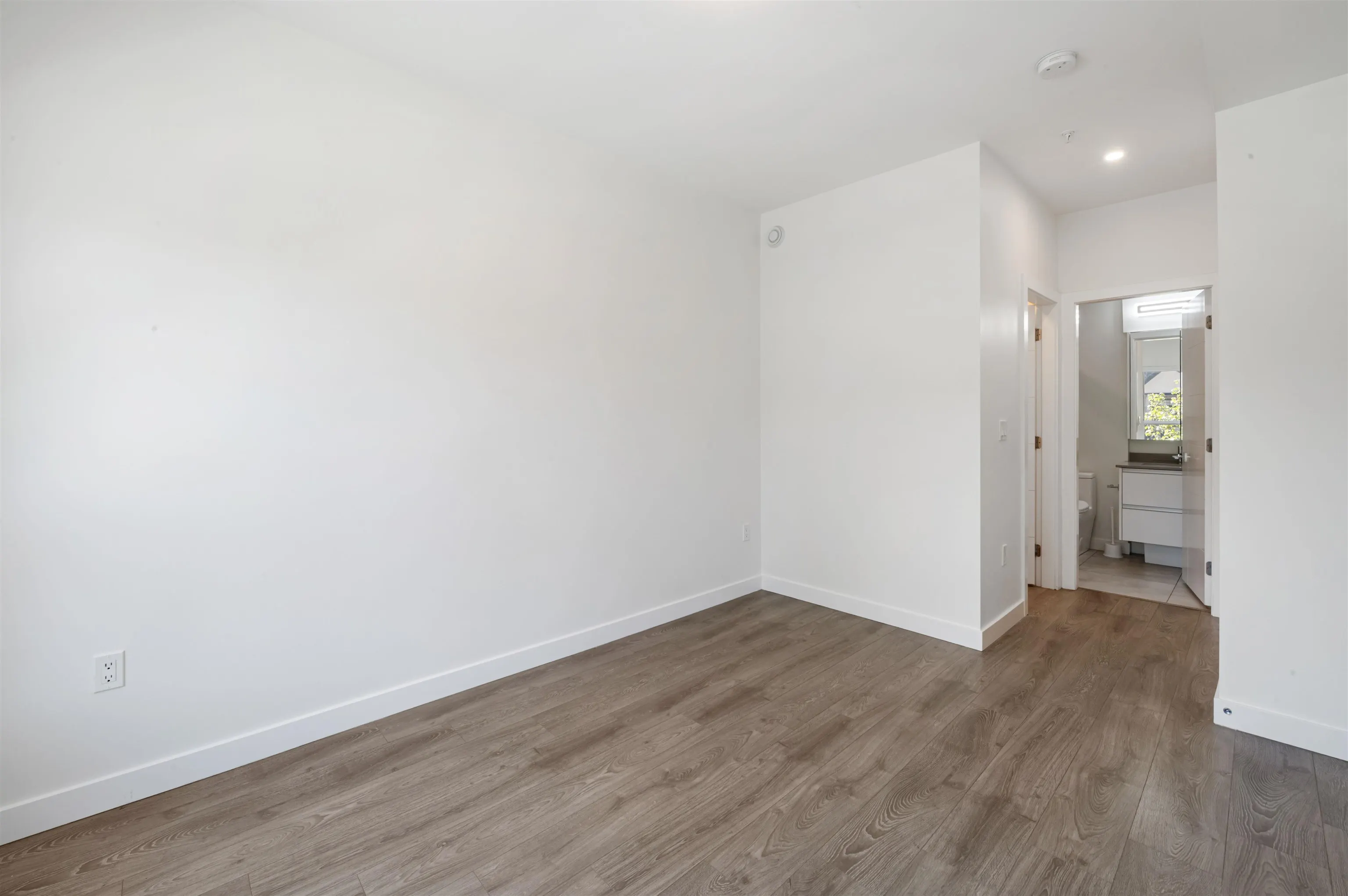 209 14225 103a Avenue