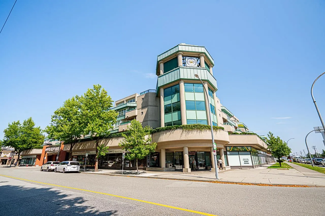 A224 2099 Lougheed Highway