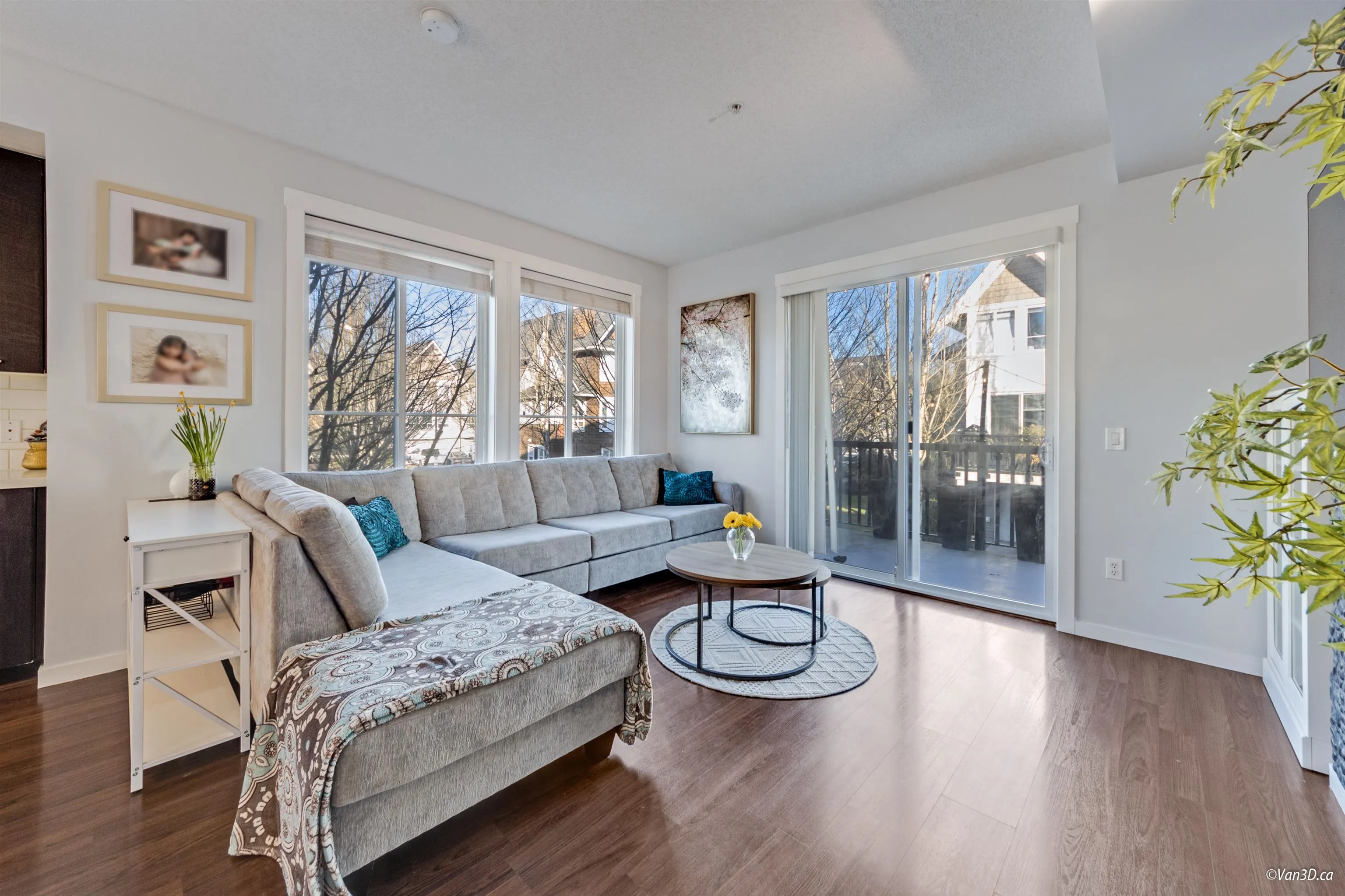 96 2418 Avon Place