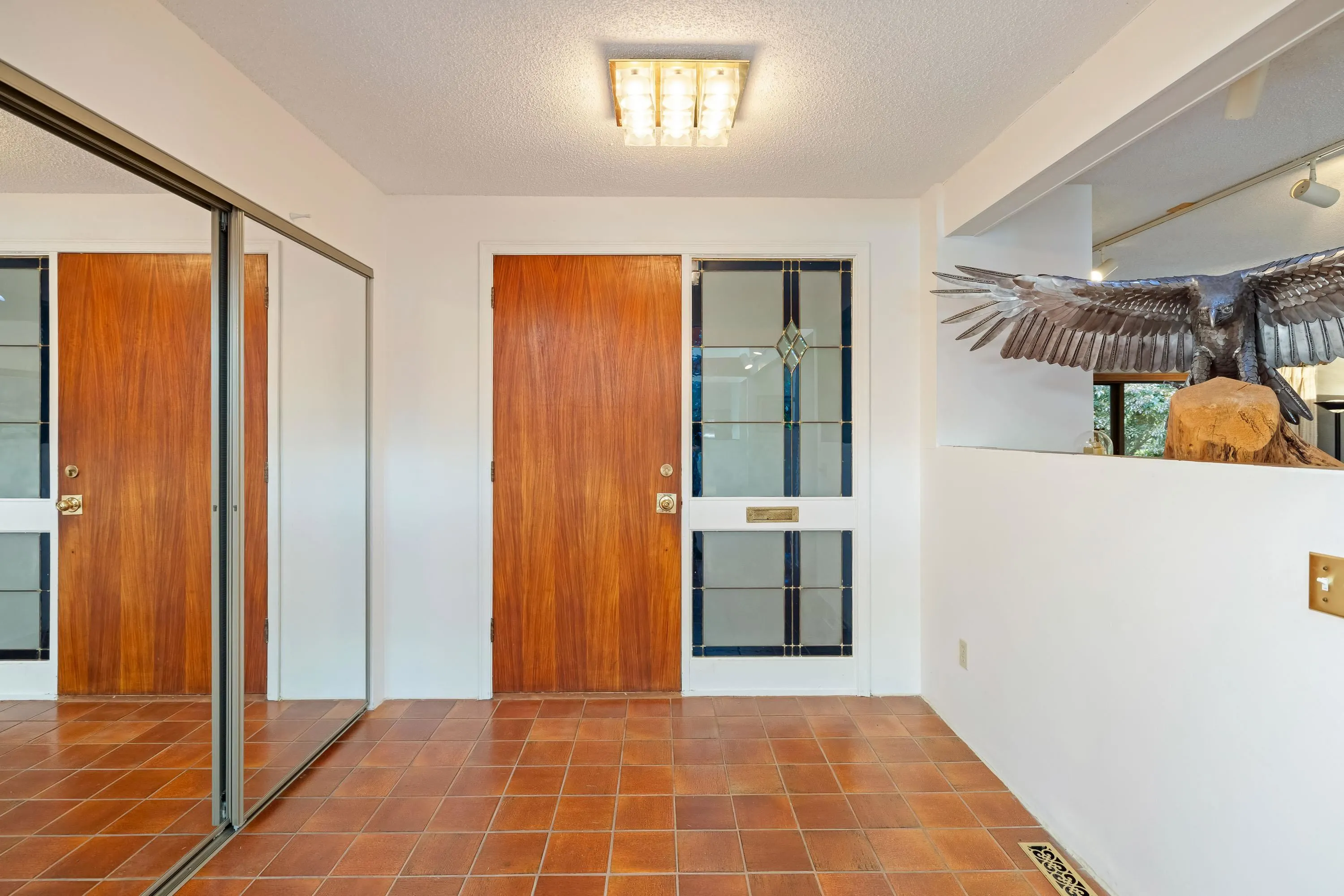 5757 Goldenrod Crescent