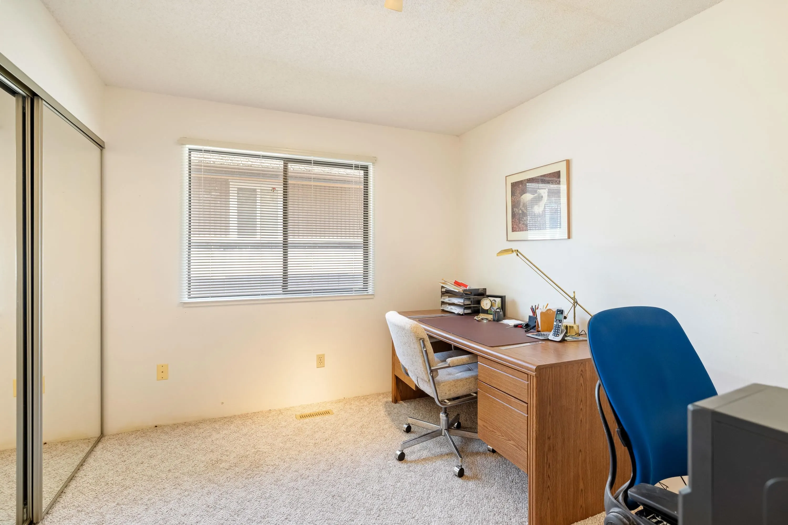 5757 Goldenrod Crescent