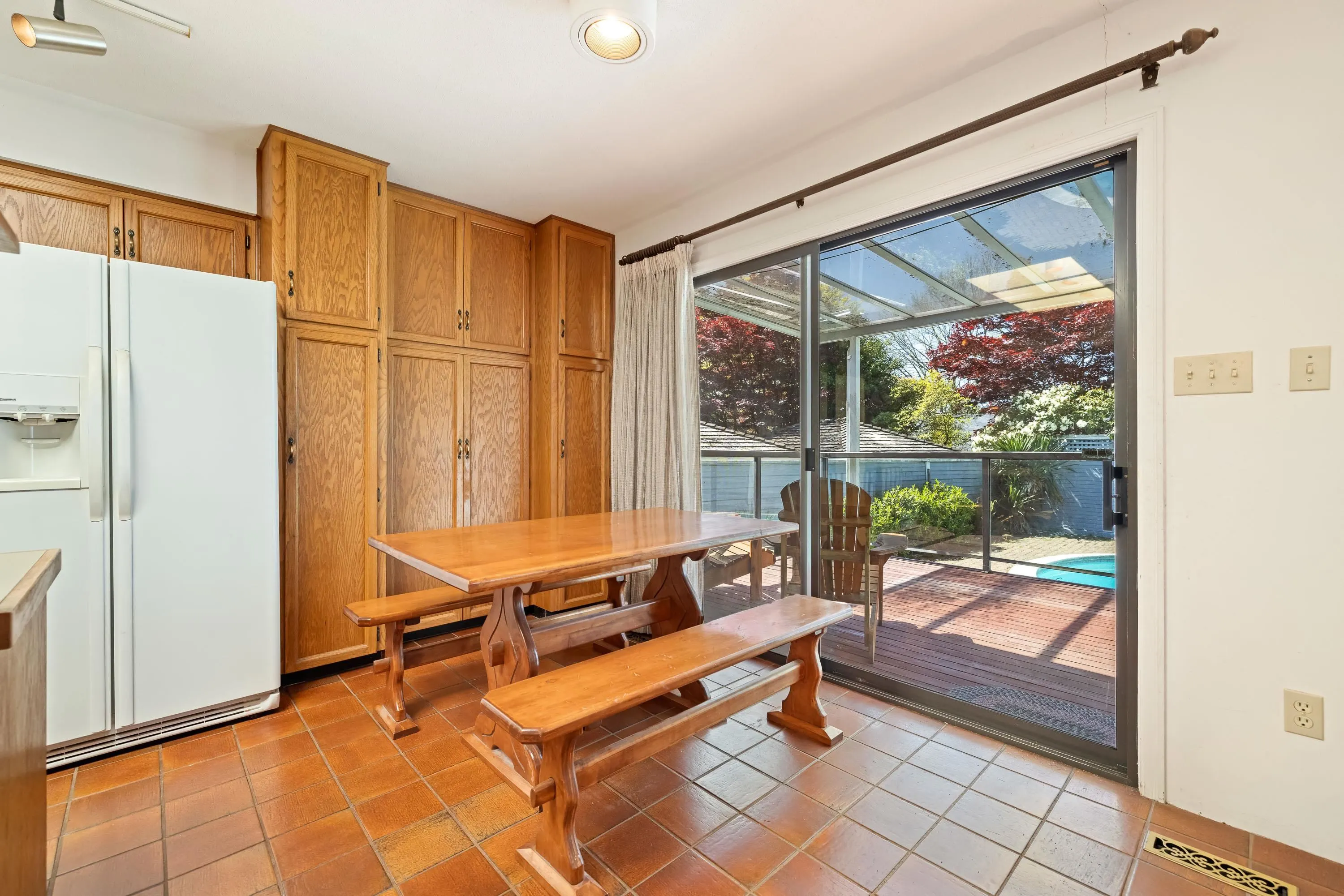 5757 Goldenrod Crescent
