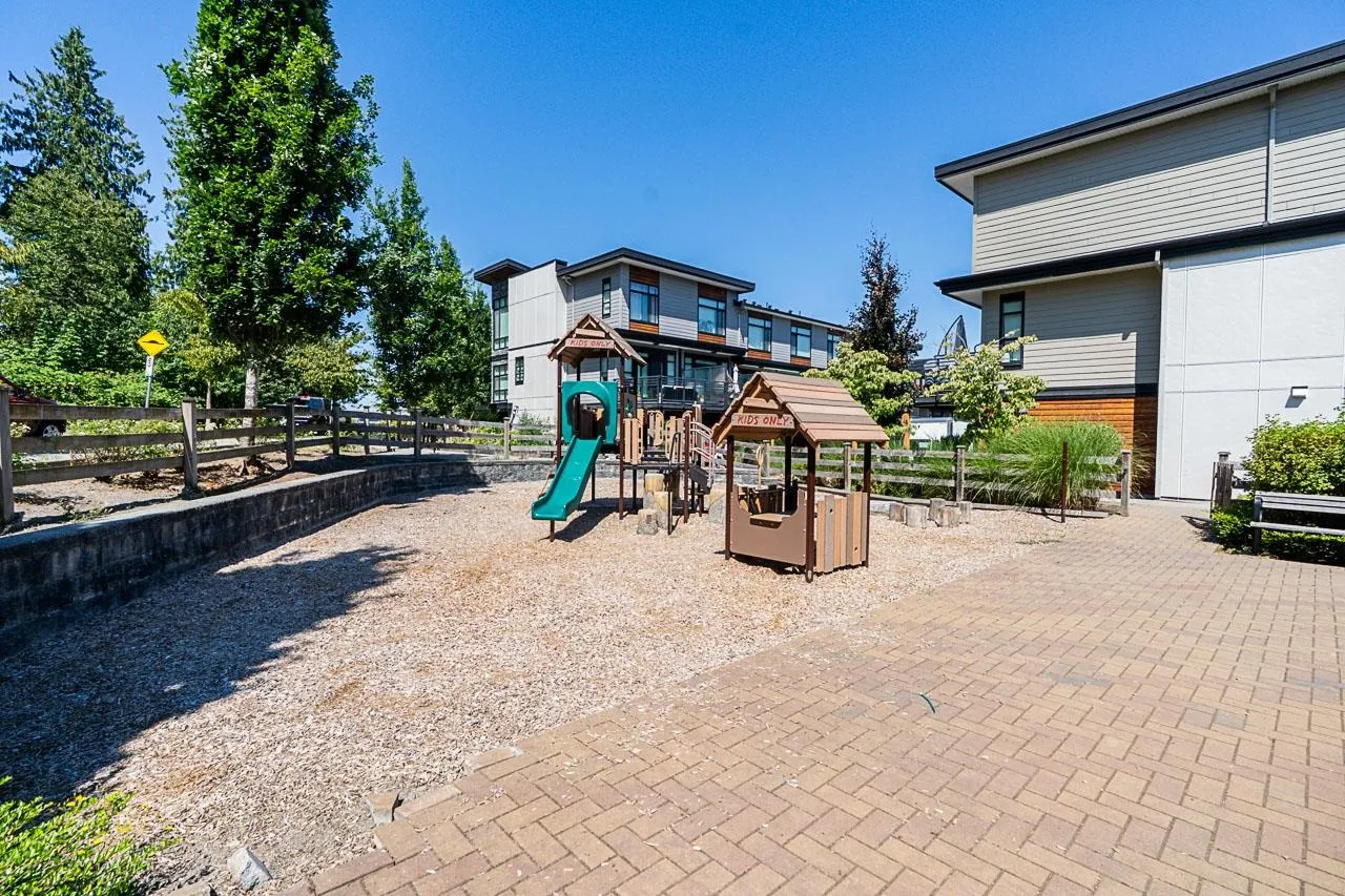 204 16488 64 Avenue