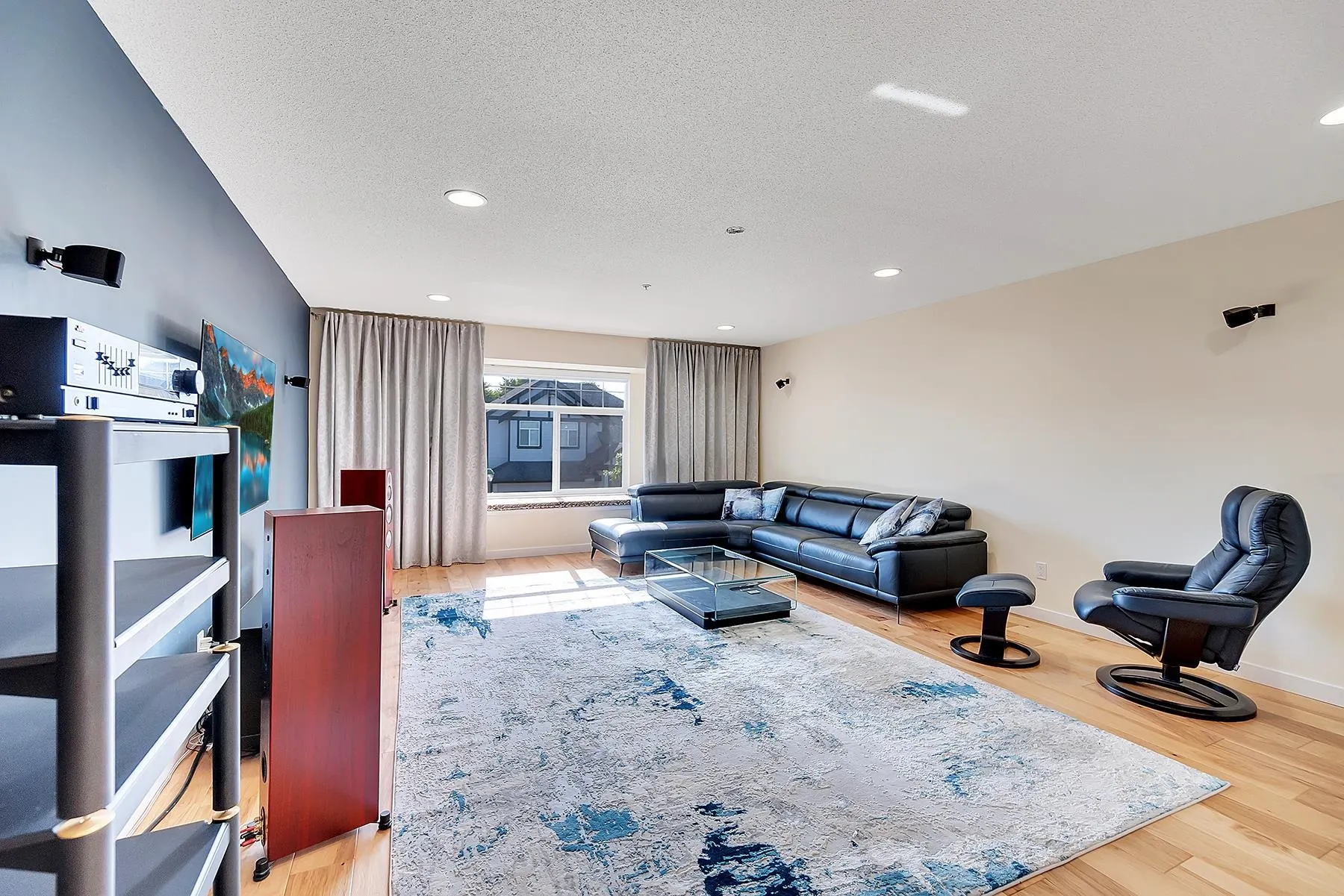 11259 Blaney Crescent