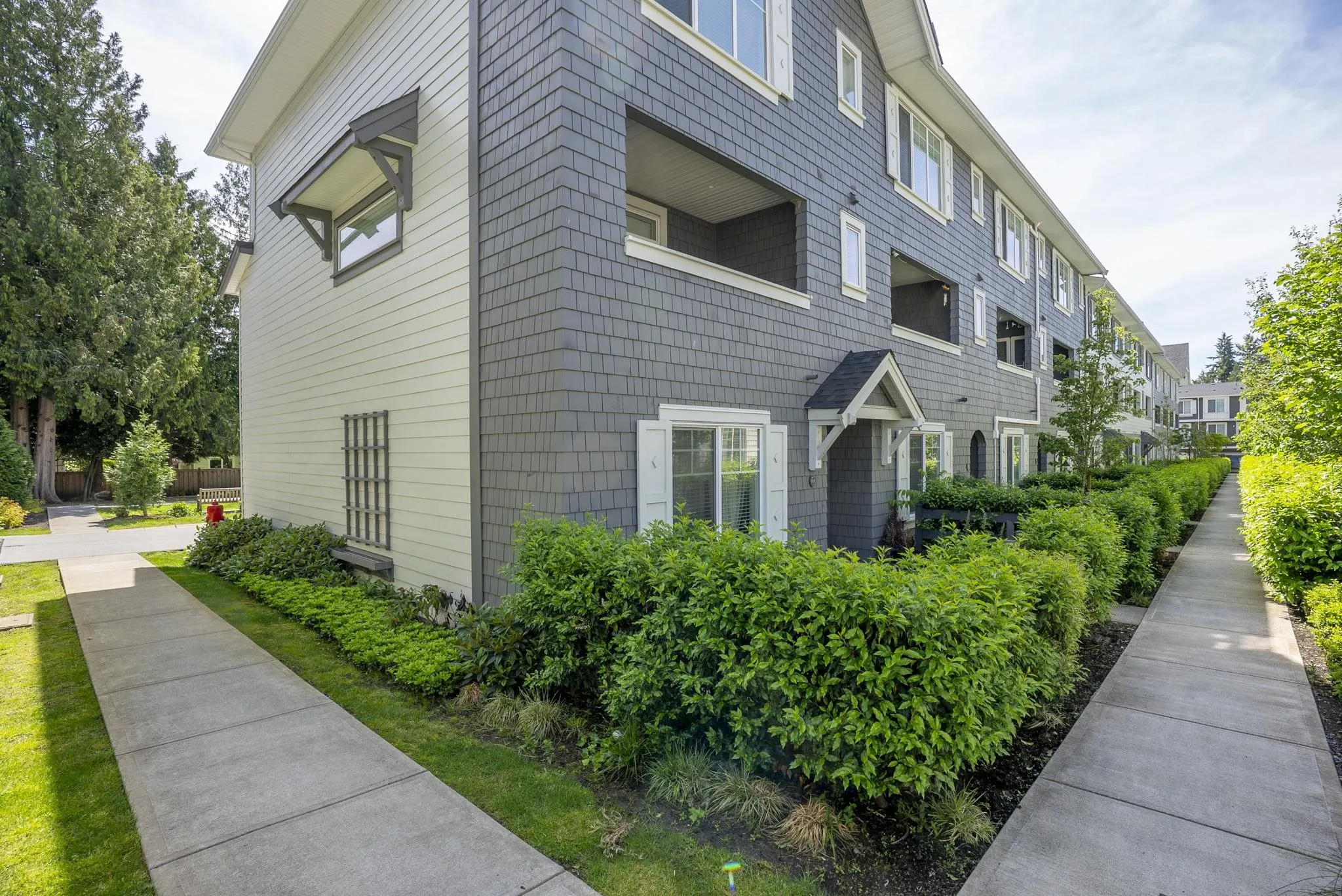 104 15850 85 Avenue