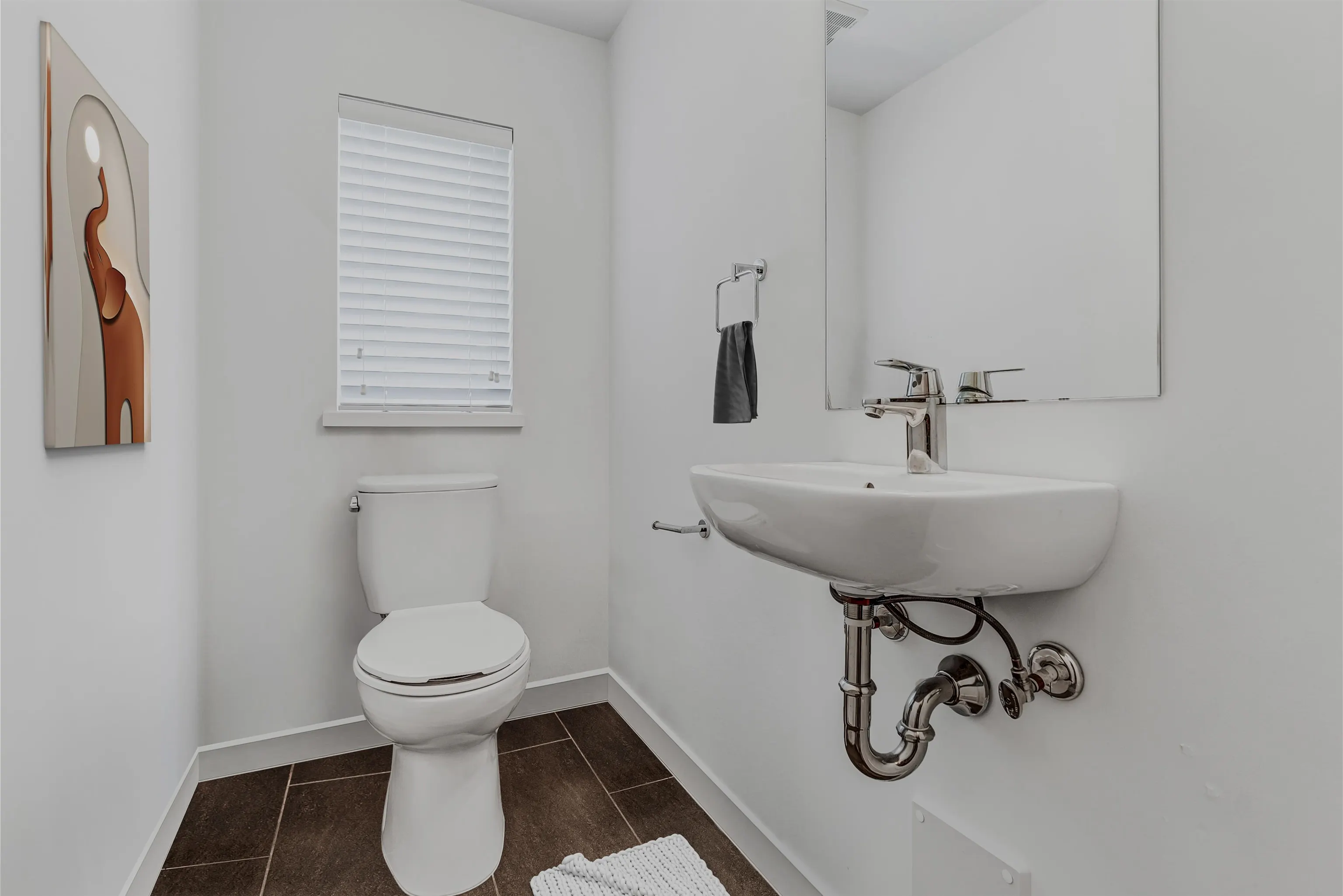 104 15850 85 Avenue